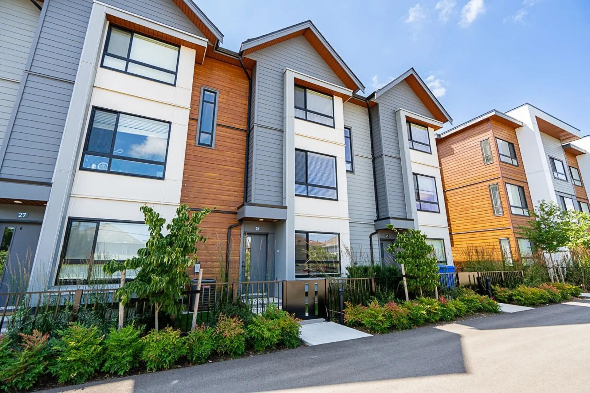 Property at #26 30530 Cardinal Avenue, Abbotsford, BC