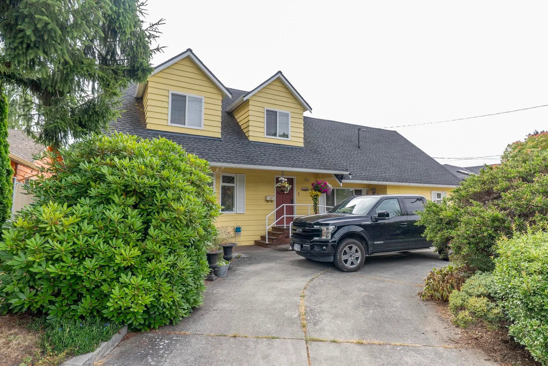 1404 53a Street - Image 2