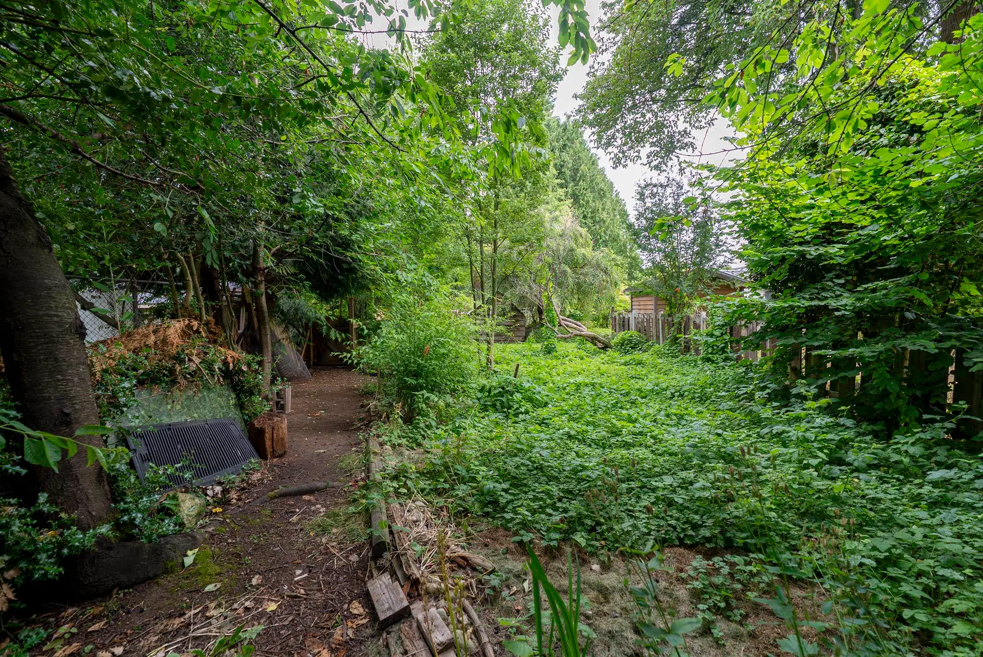 1438 53a Street - Image 9