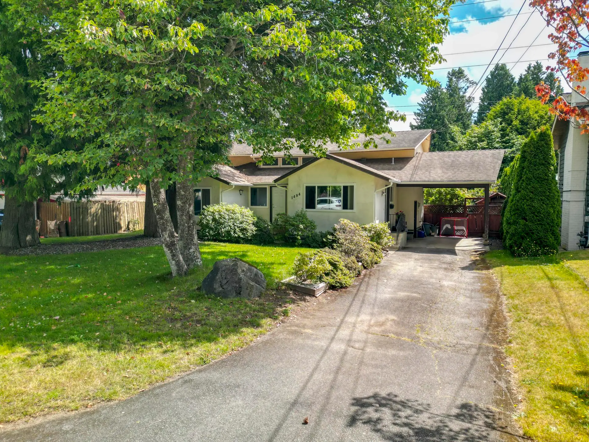 1484 53a Street - Image 2