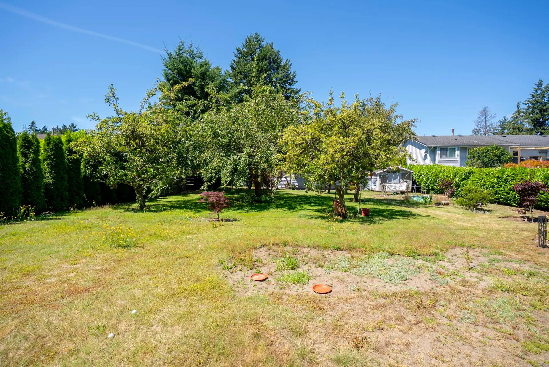 1546 53a Street - Image 11