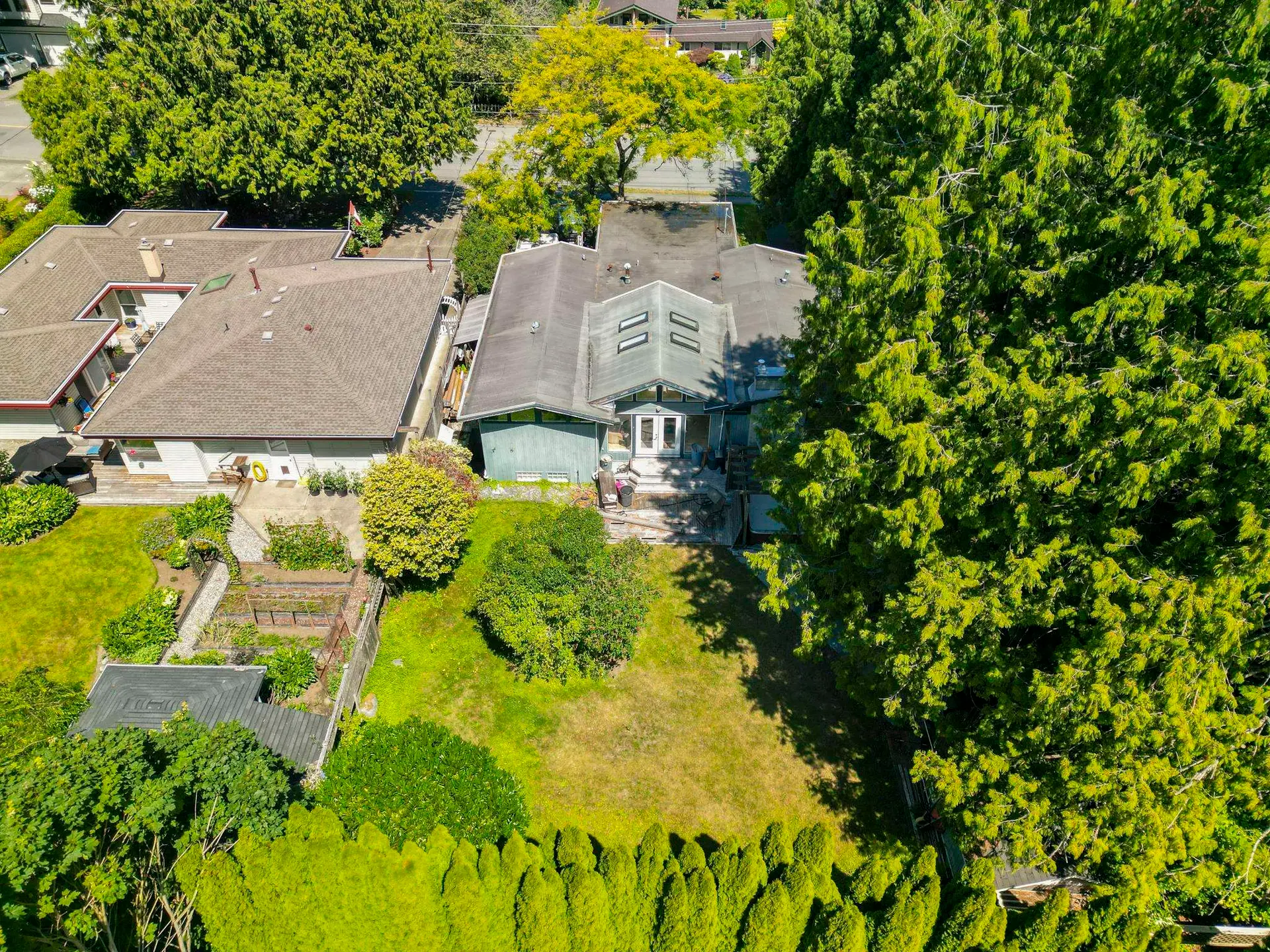 5428 16 Avenue - Image 3