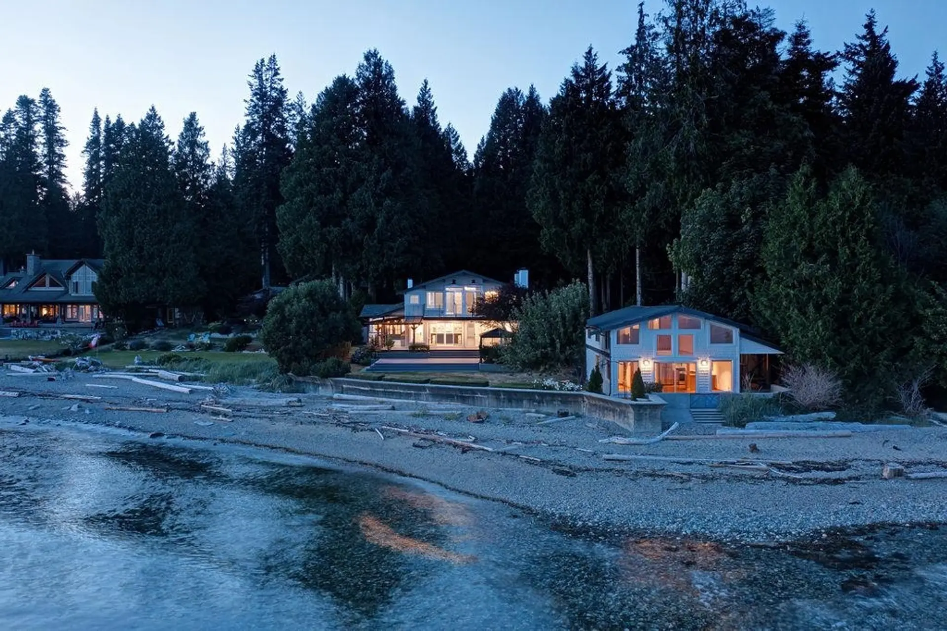 Property at 3175-3177 Beach Avenue, Roberts Creek, BC
