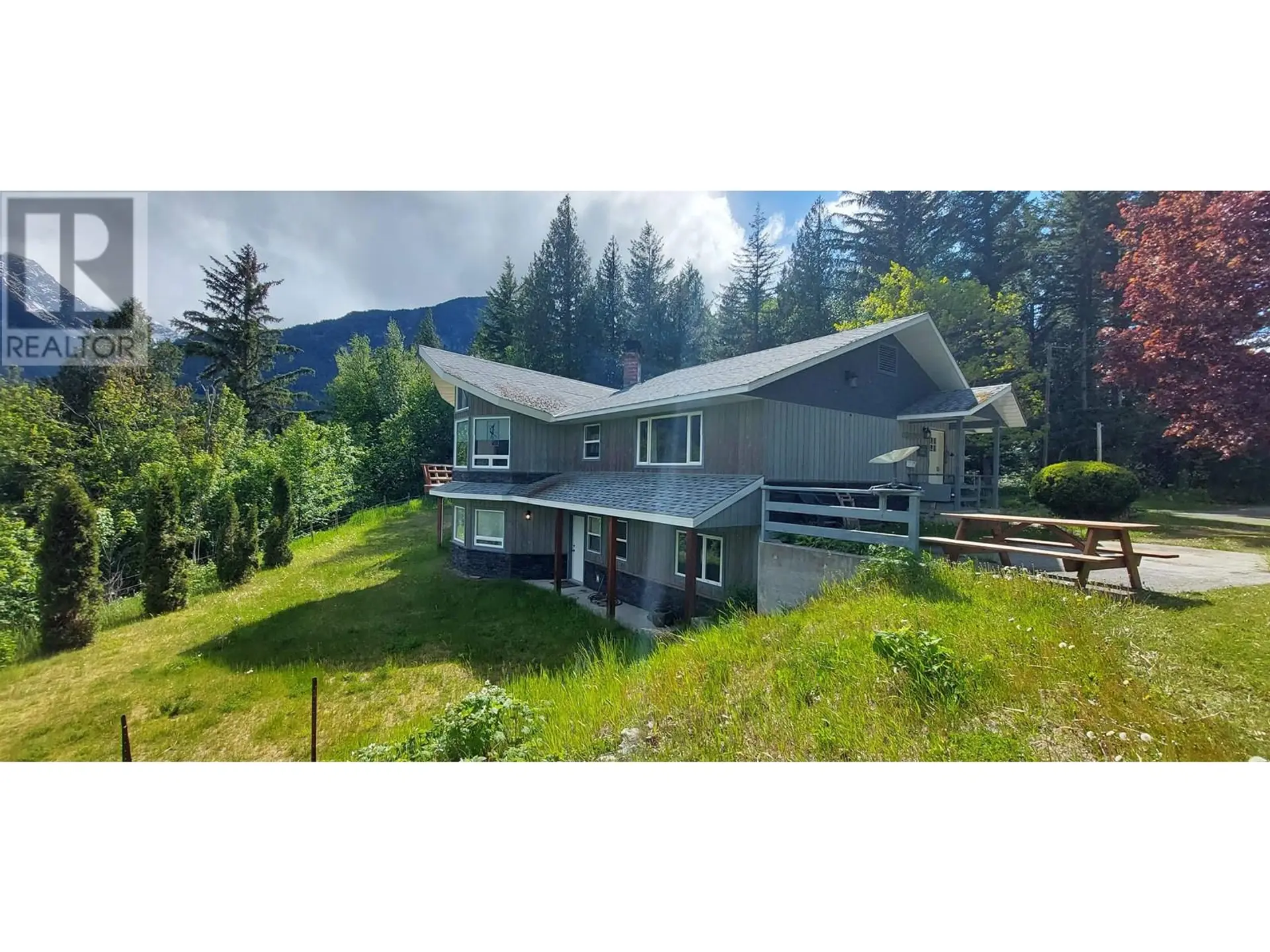 Property at 4770 MACKENZIE HIGHWAY, Bella Coola, BC