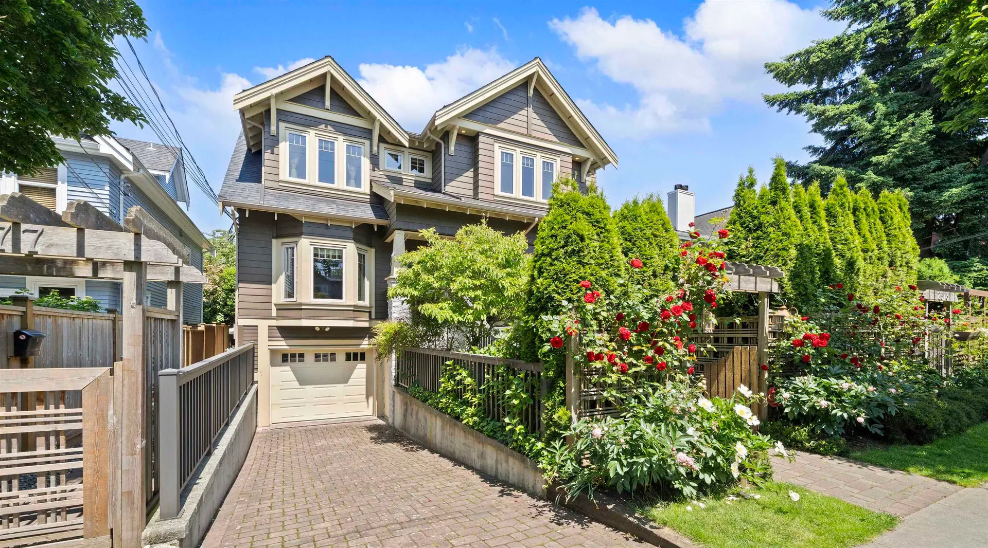 Property at 2575 W 7th Avenue, Vancouver, BC