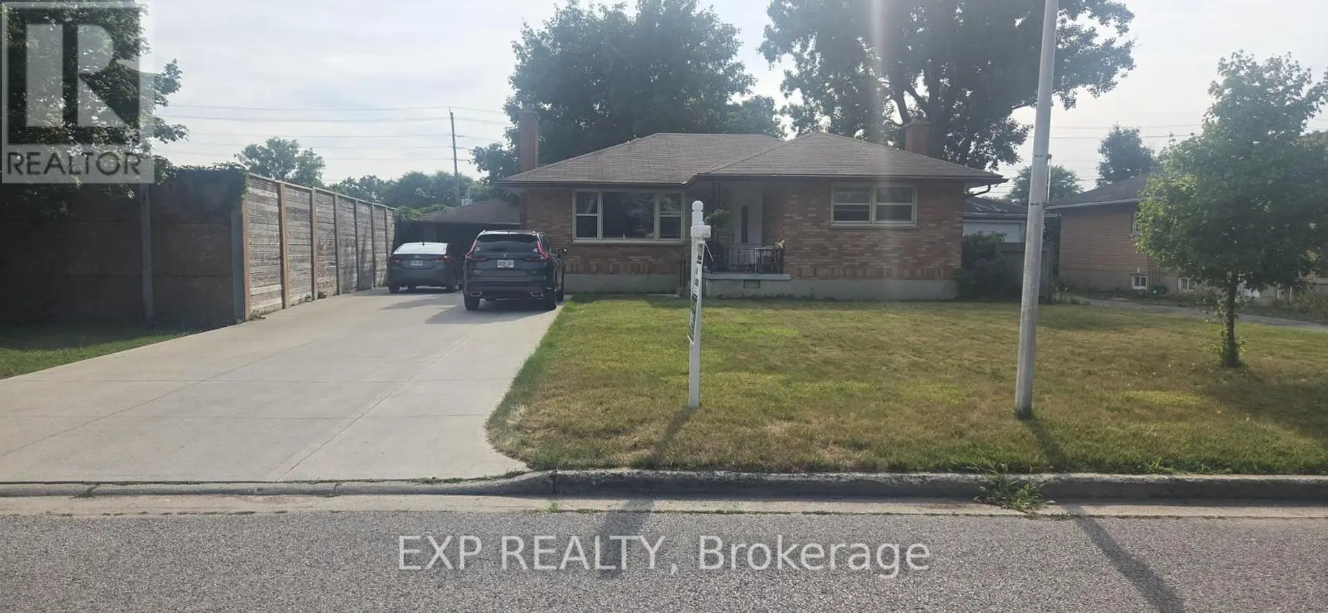 21 IRVING PLACE - Image 1