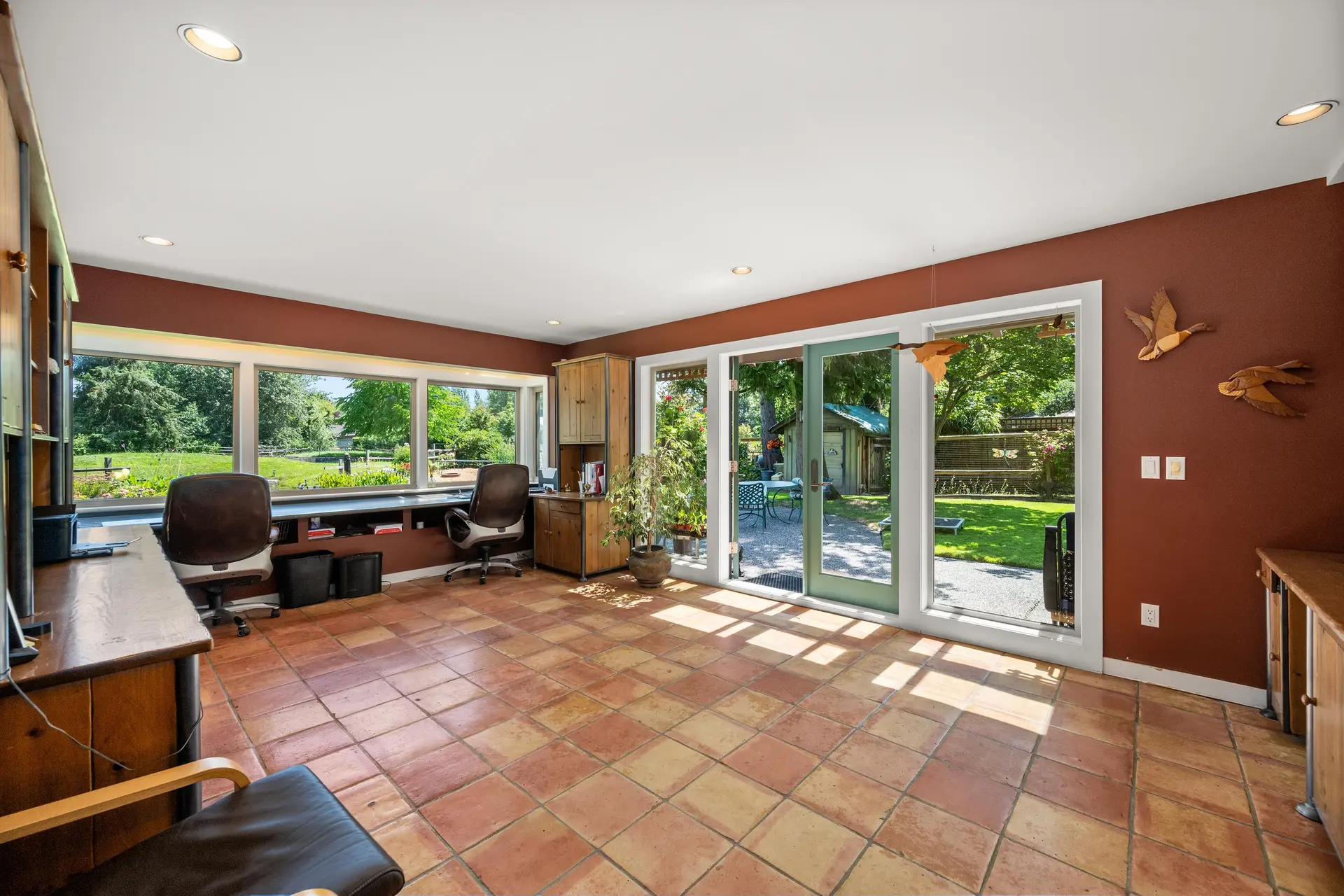 7026 Balaclava Street - Image 8