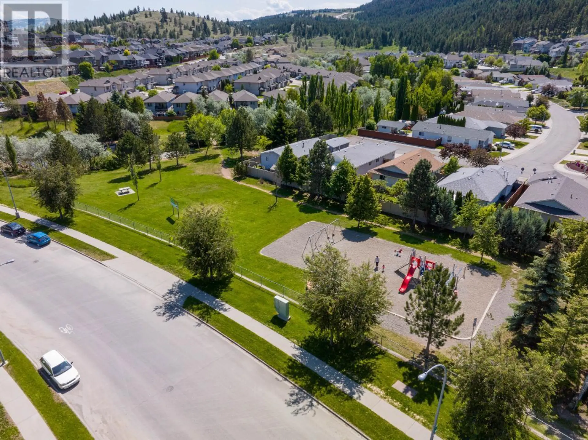 #88 1920 HUGH ALLAN Drive - Image 11
