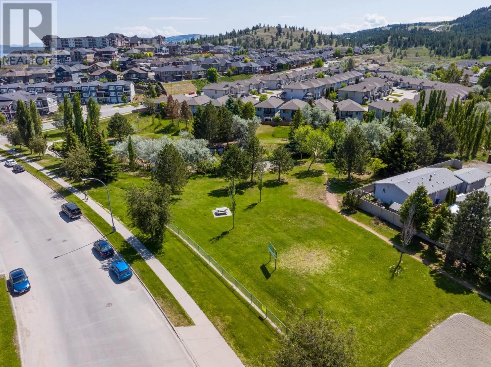#88 1920 HUGH ALLAN Drive - Image 12