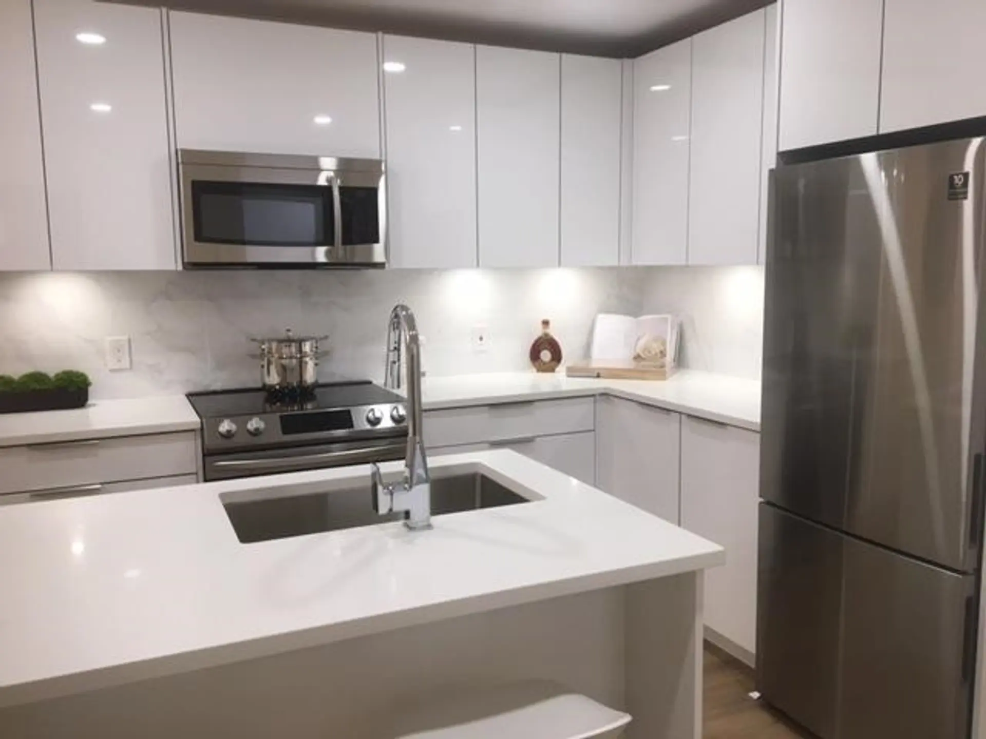 #414 15739 Fraser Highway - Image 3