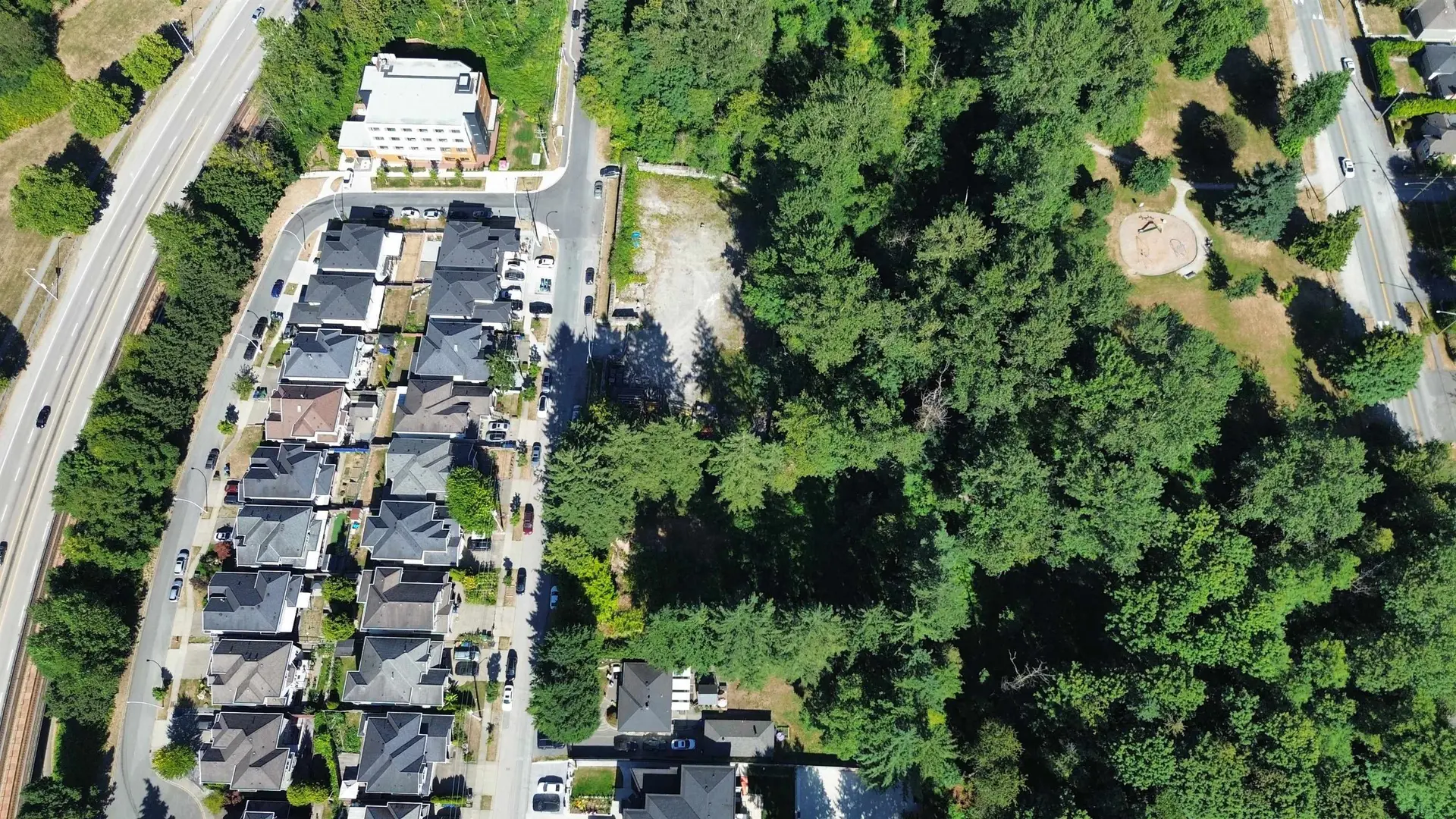 10927 128a Street - Image 6