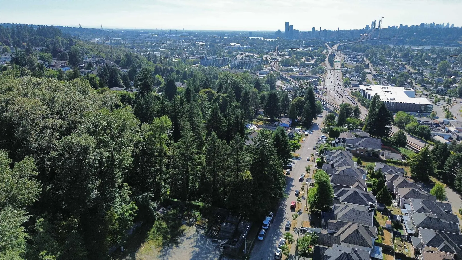 10927 128a Street - Image 9