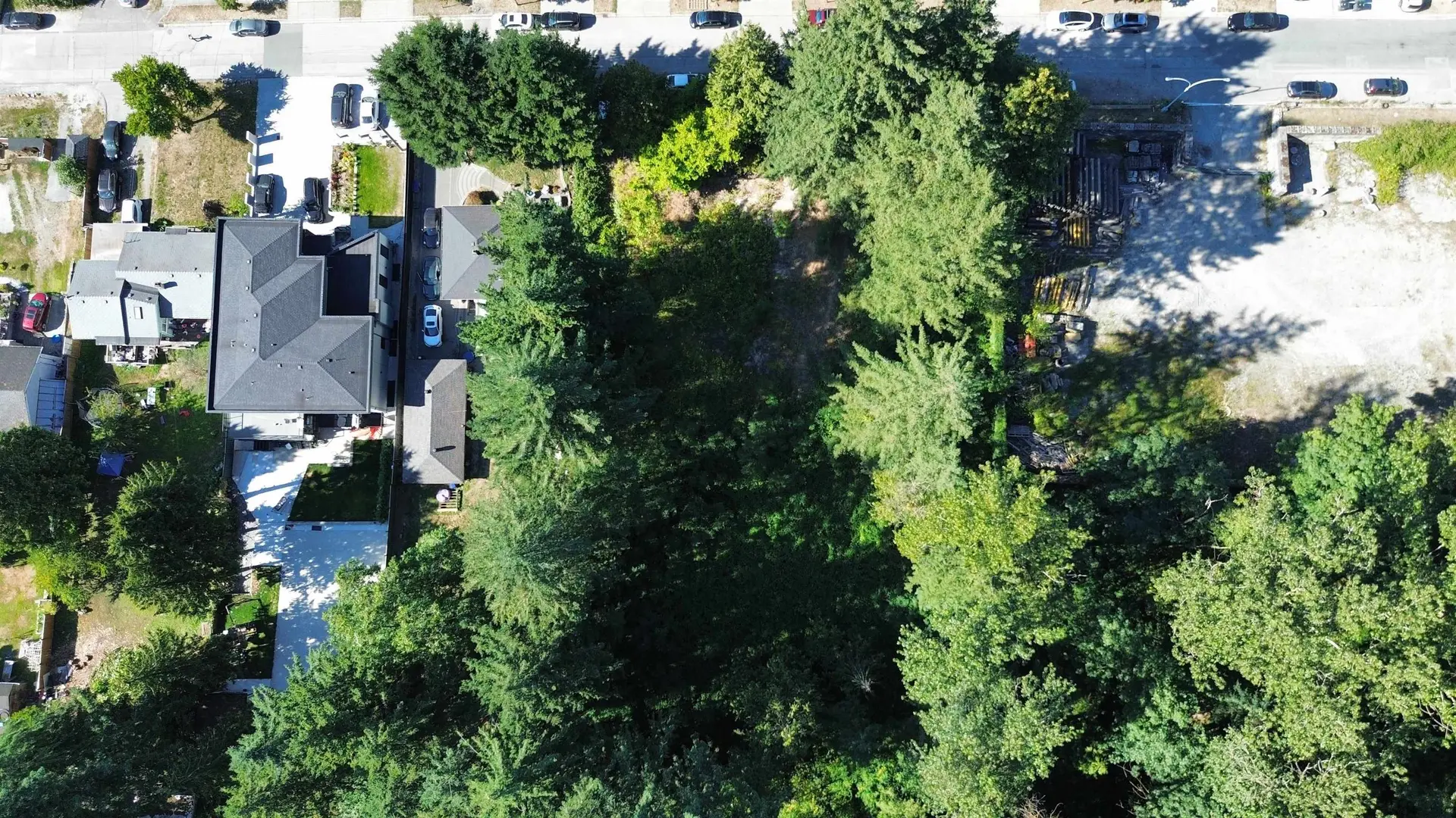 10927 128a Street - Image 4