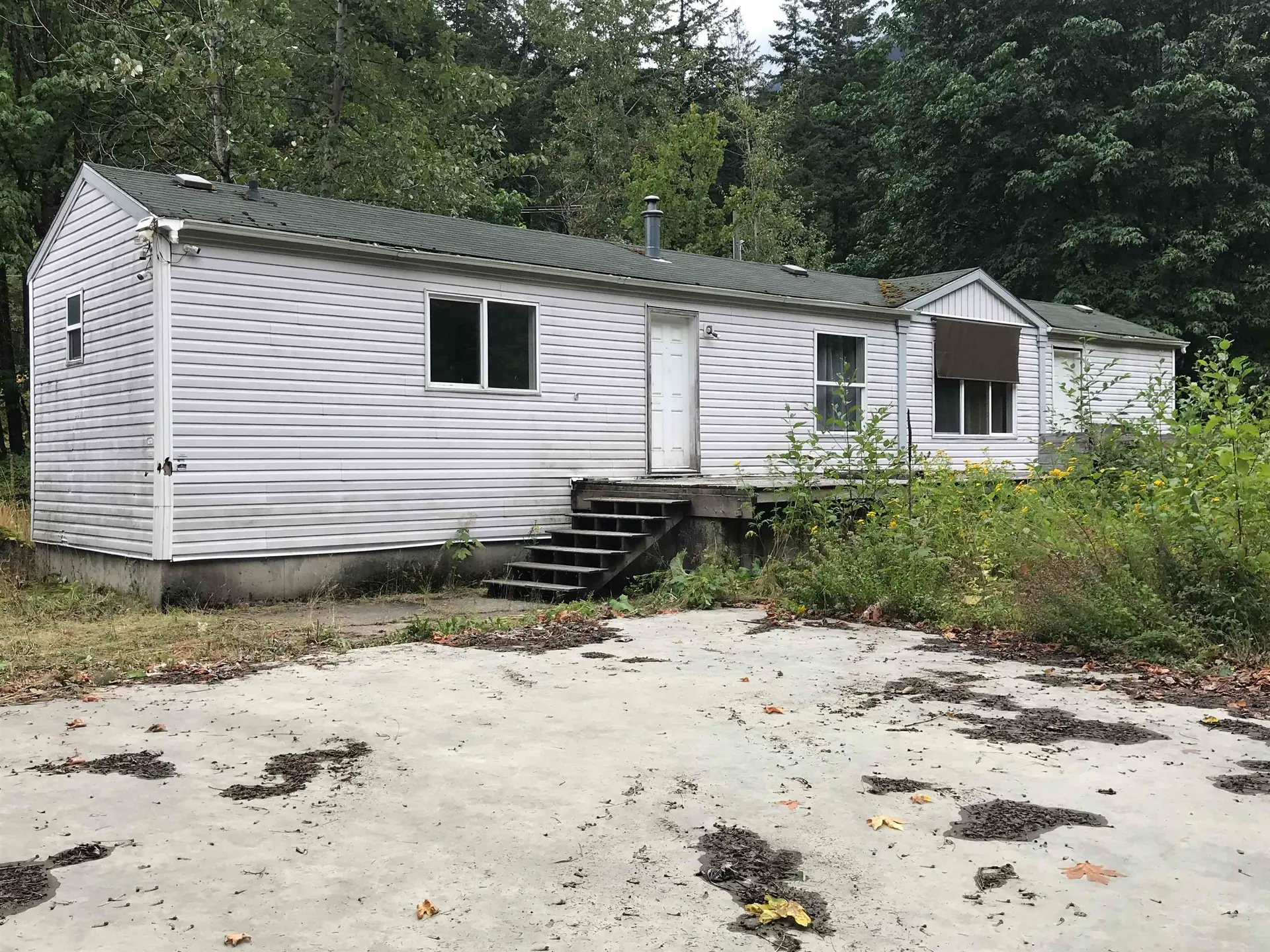 Property at 68451 Othello Road, Hope, BC