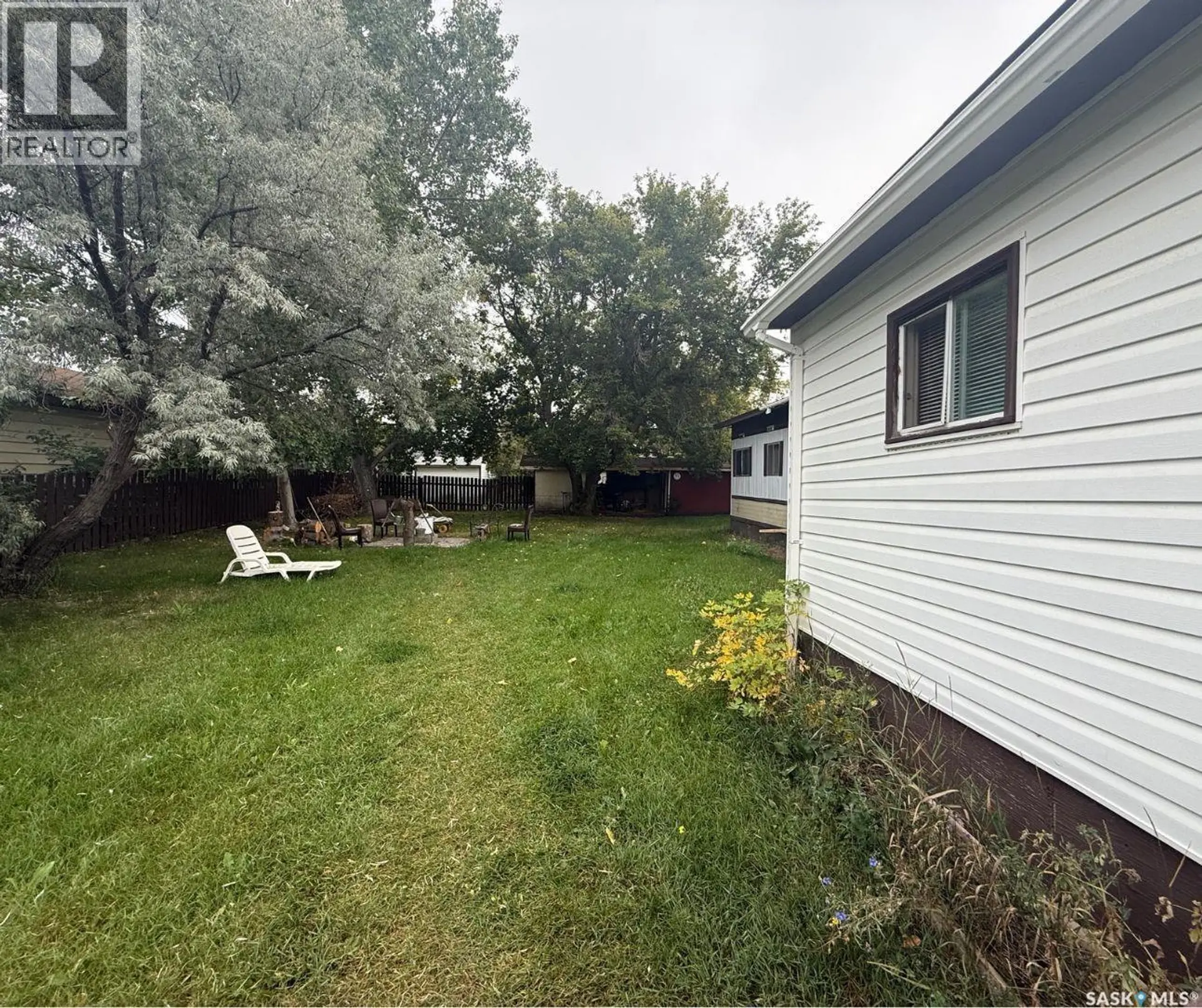 251 30th STREET W - Image 12
