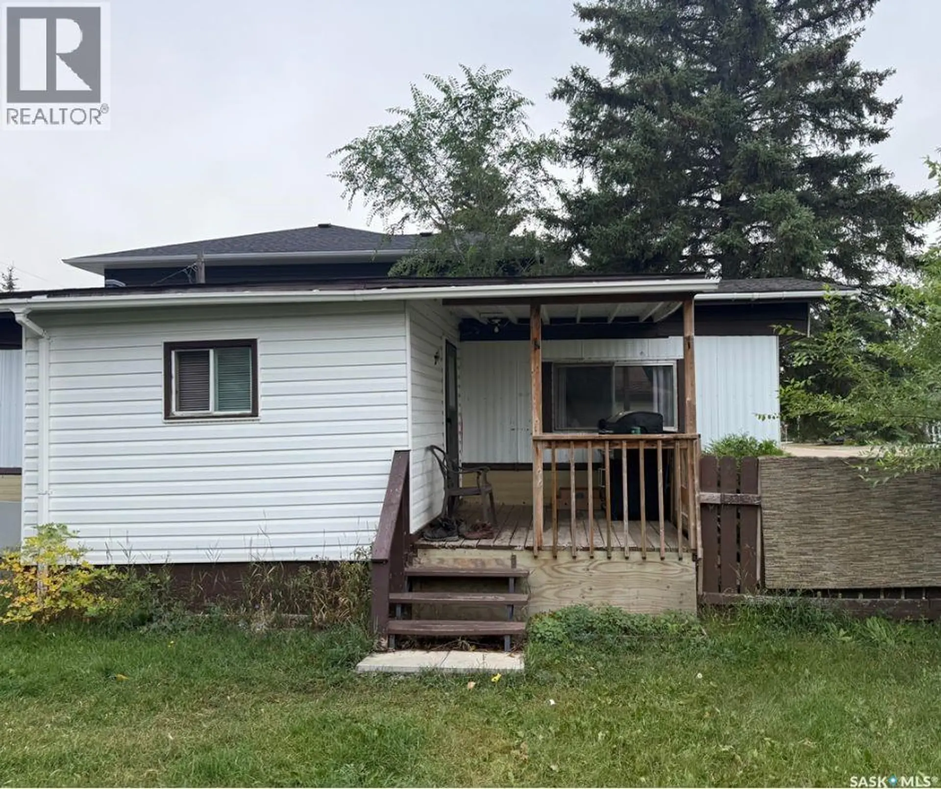 251 30th STREET W - Image 13