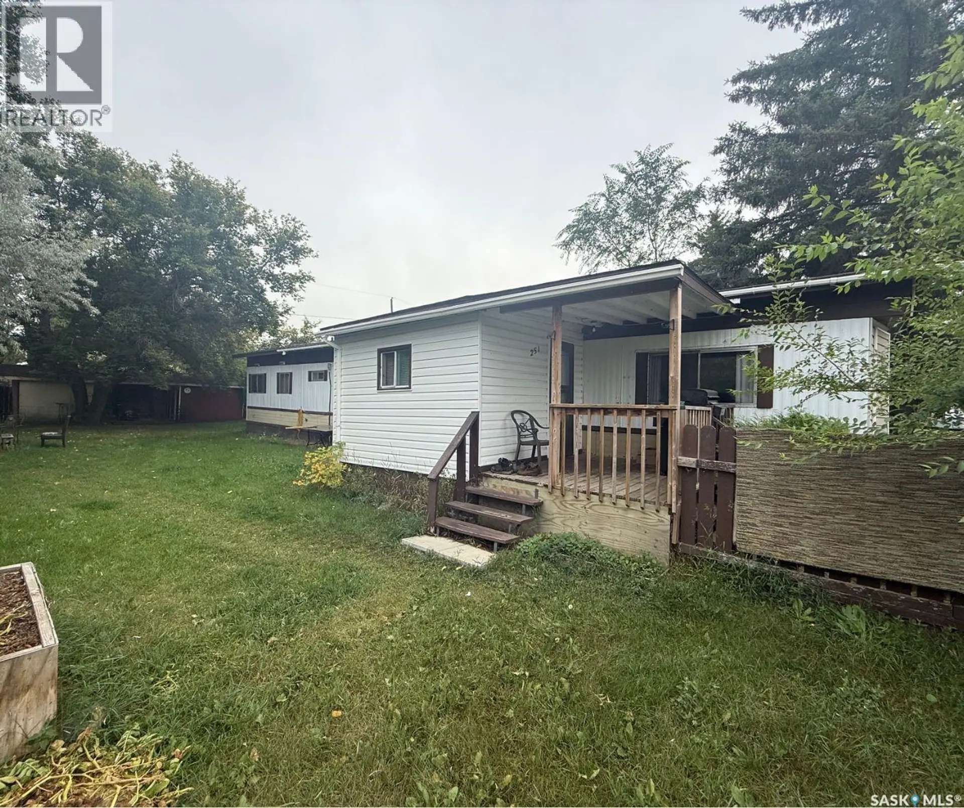 251 30th STREET W - Image 14