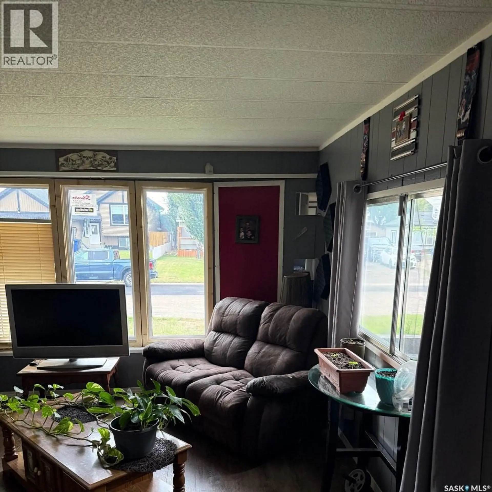 251 30th STREET W - Image 7