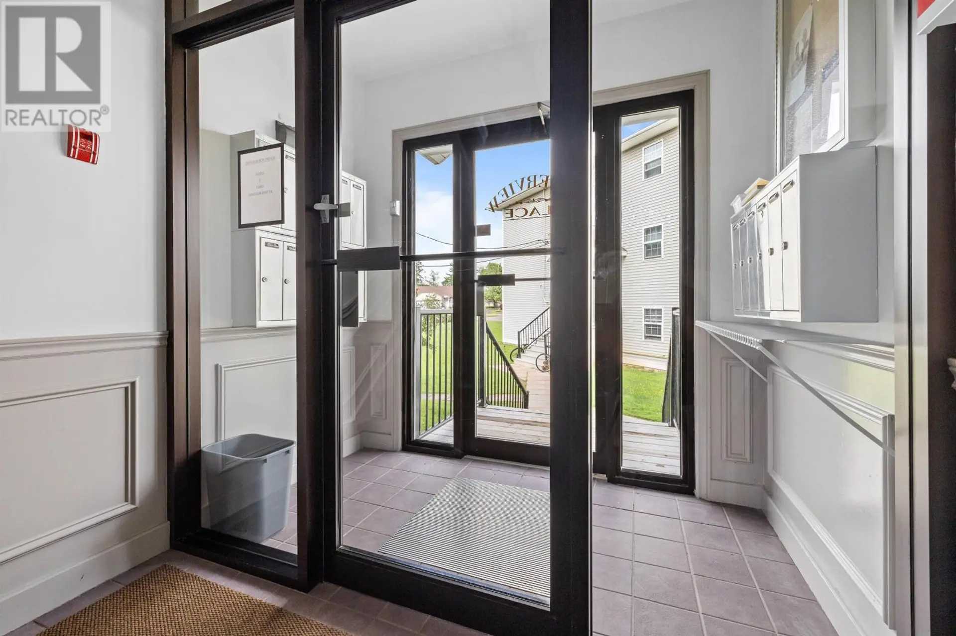 #11 22 WATERVIEW HEIGHTS - Image 5