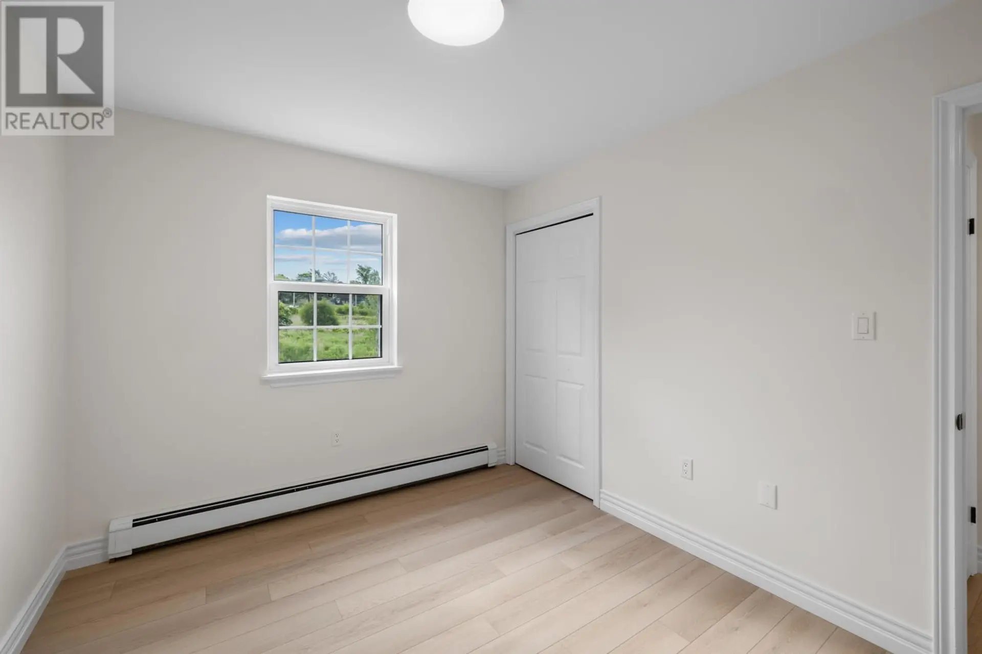 #11 22 WATERVIEW HEIGHTS - Image 17
