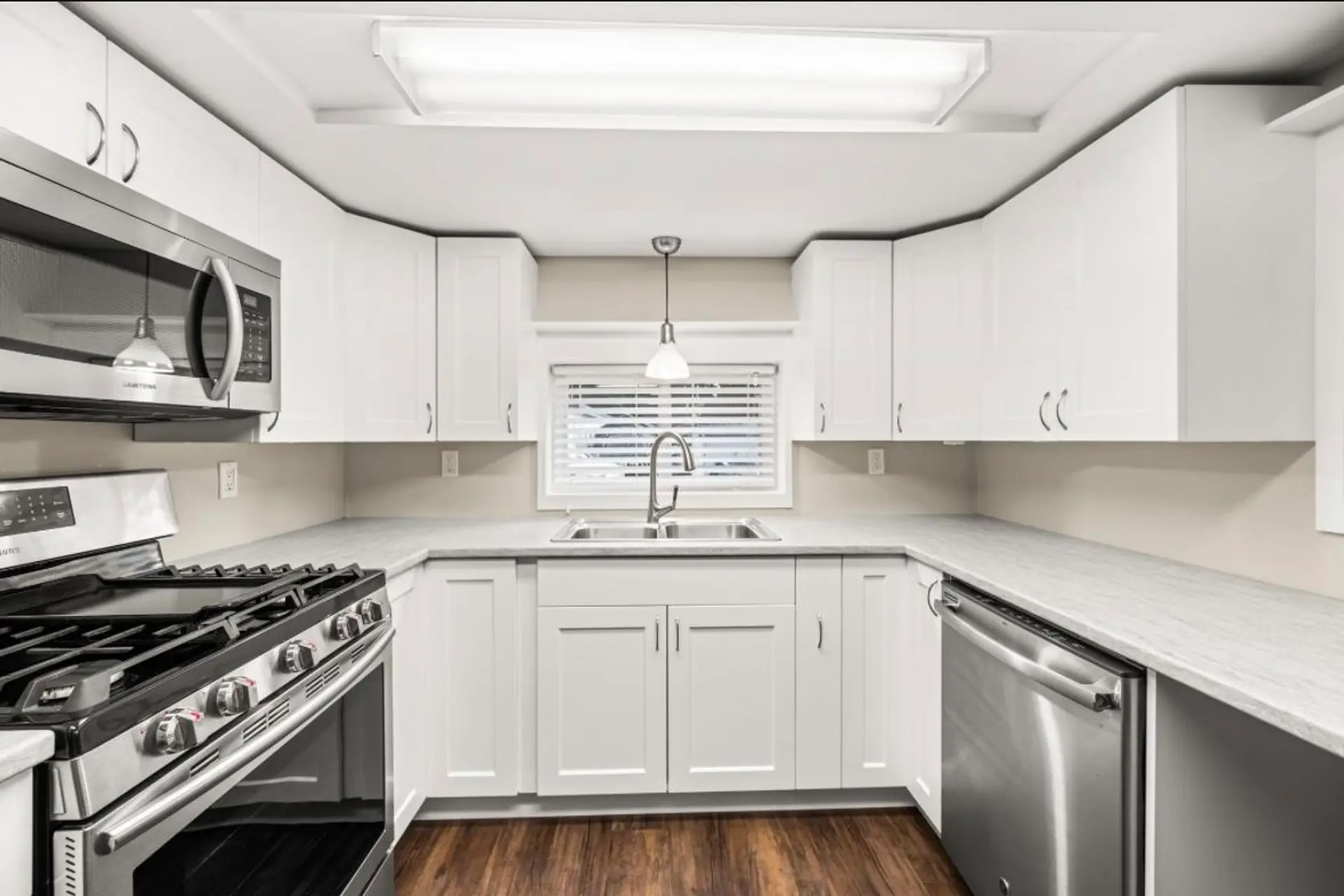 #33 23325 Calvin Crescent - Image 7