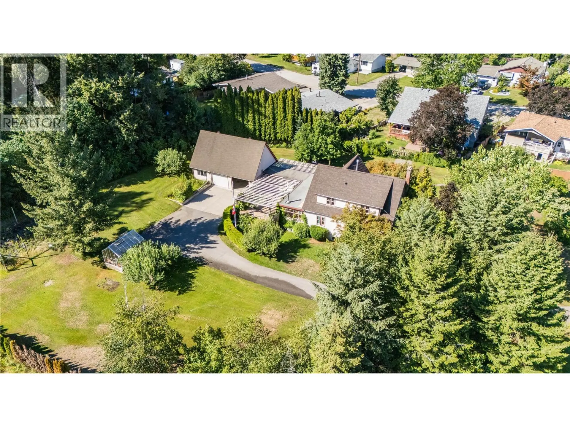Property at 102 18th Street, Castlegar, BC