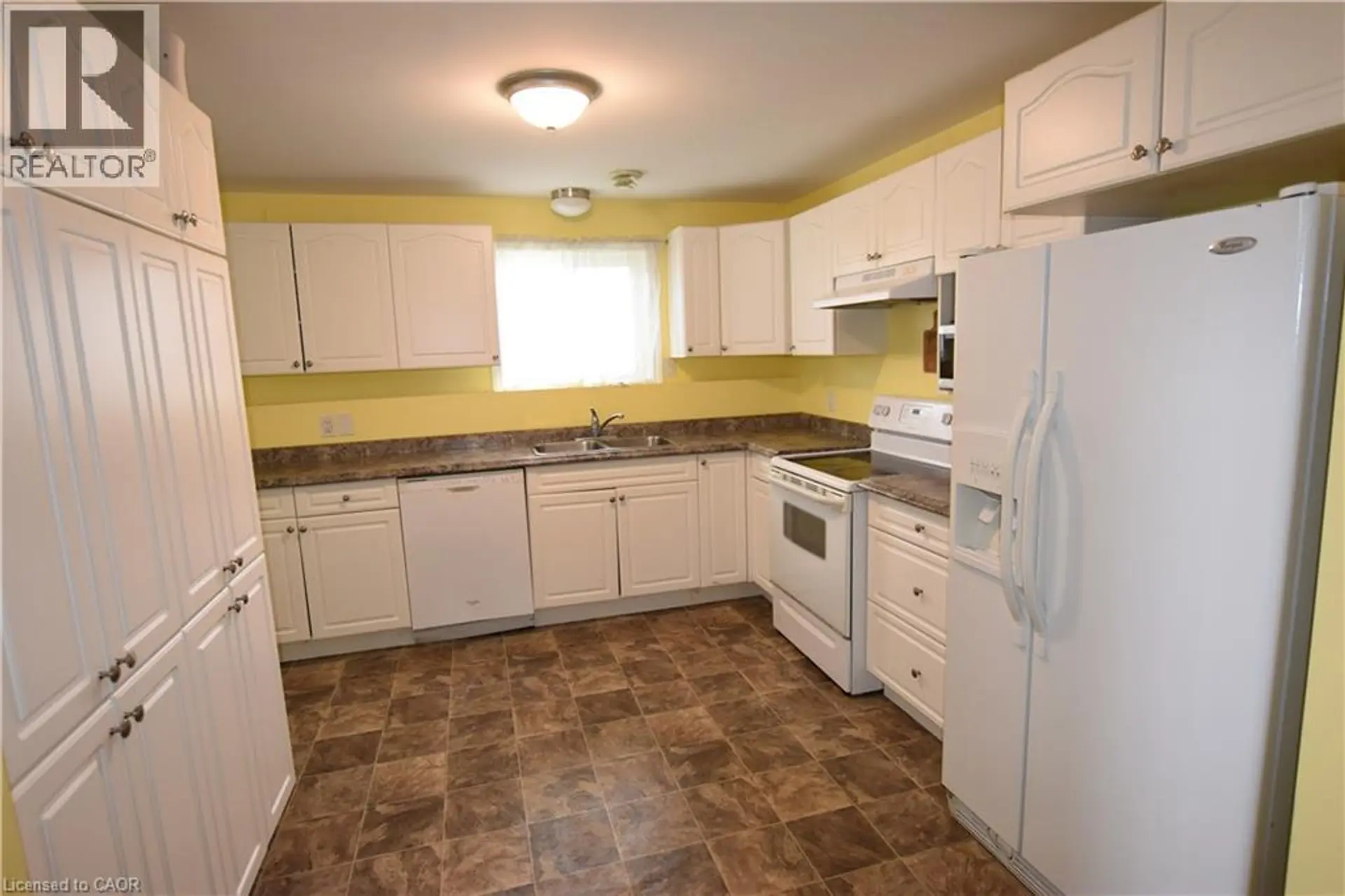 75 PINE STREET S - Image 2