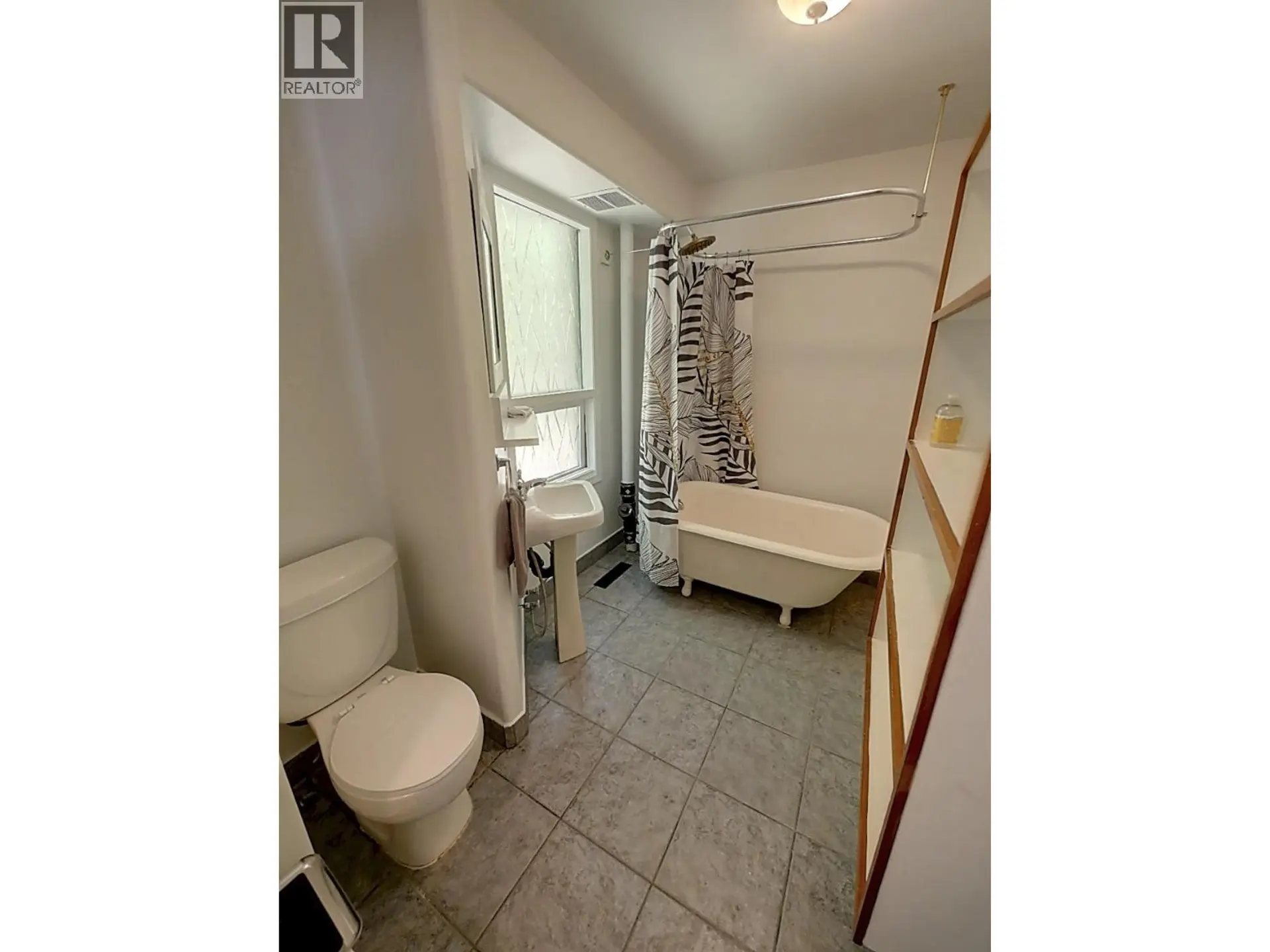 1821 Falls Street - Image 6