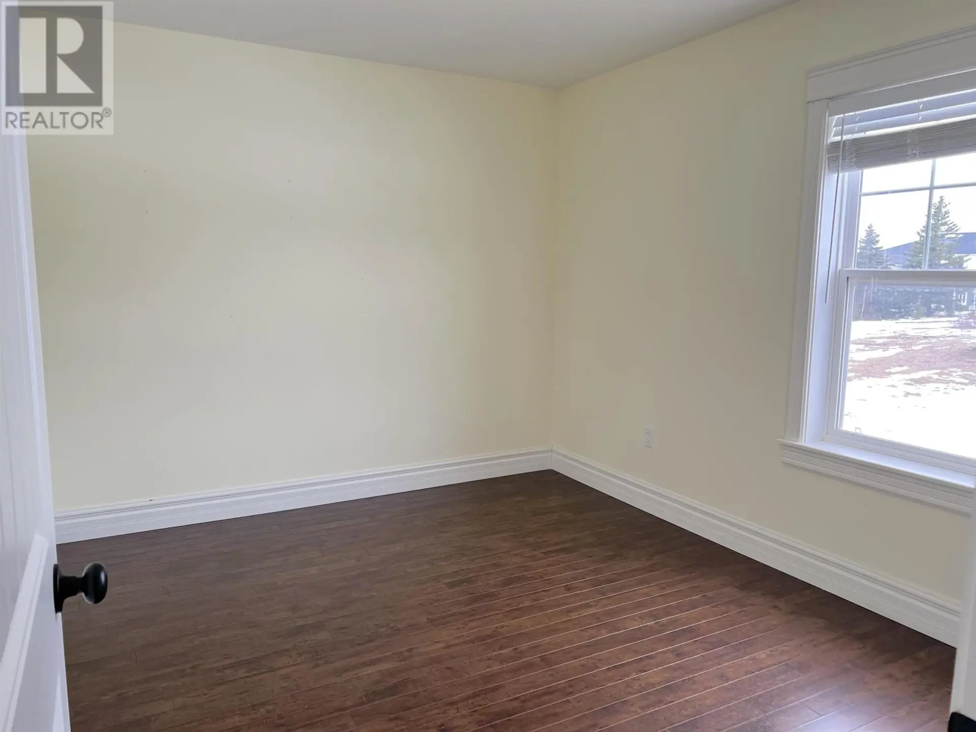 #207 55 Glen Stewart Drive - Image 9