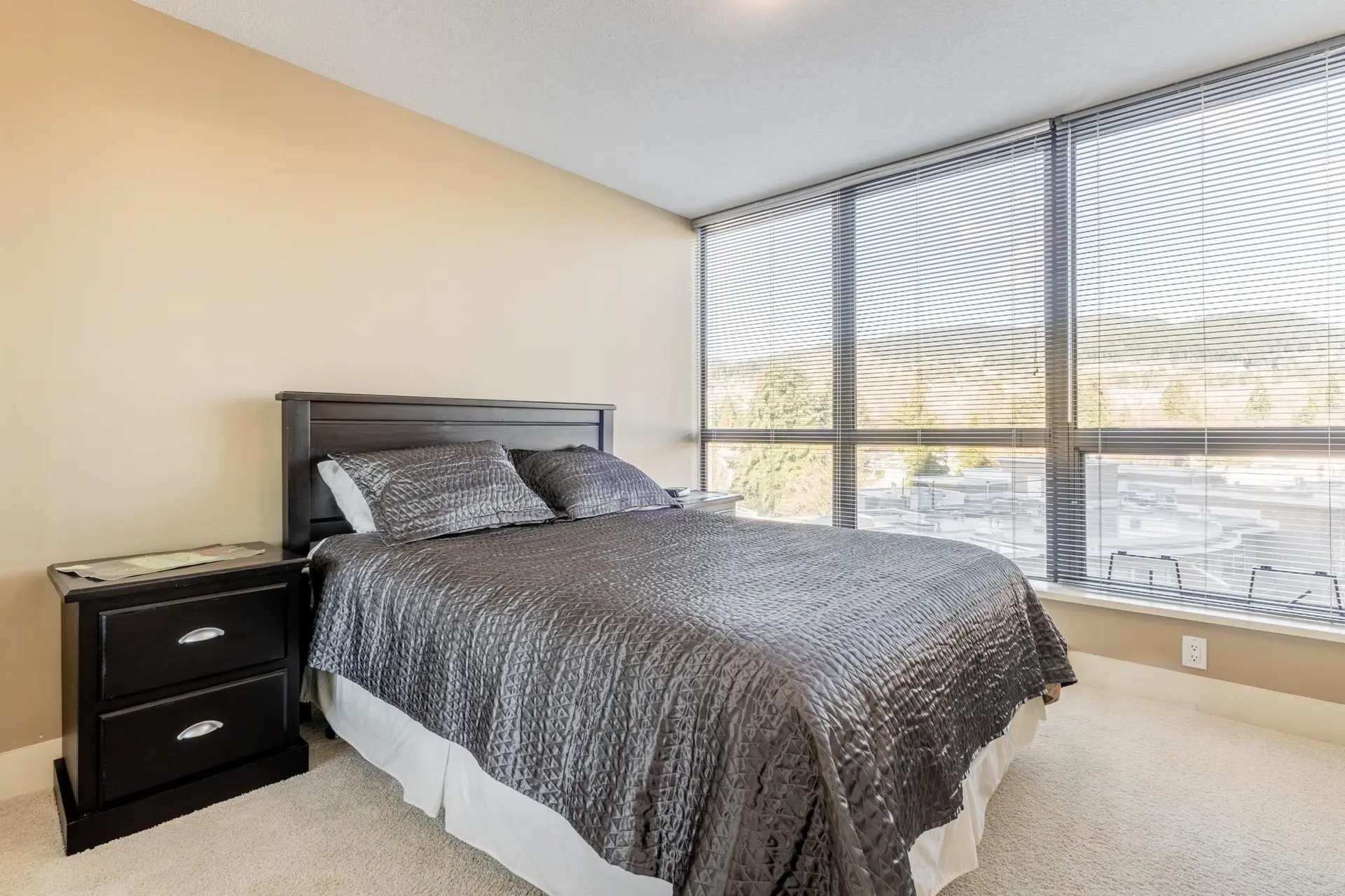 #801 2959 Glen Drive - Image 4