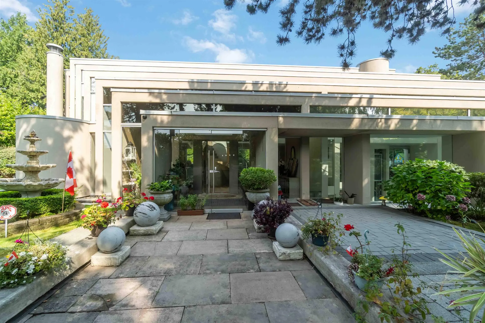 Property at 1919 W 57th Avenue, Vancouver, BC