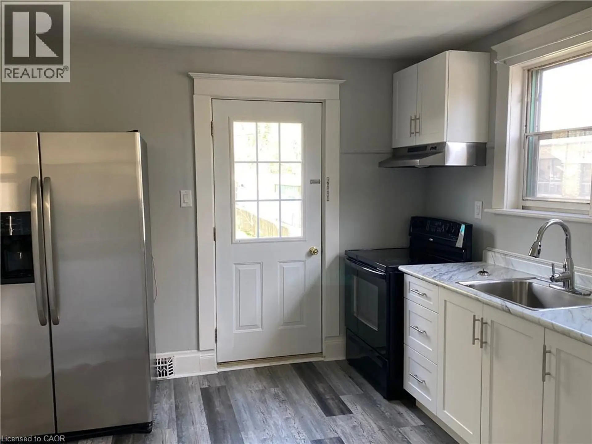 246 MADISON AVENUE S - Image 4
