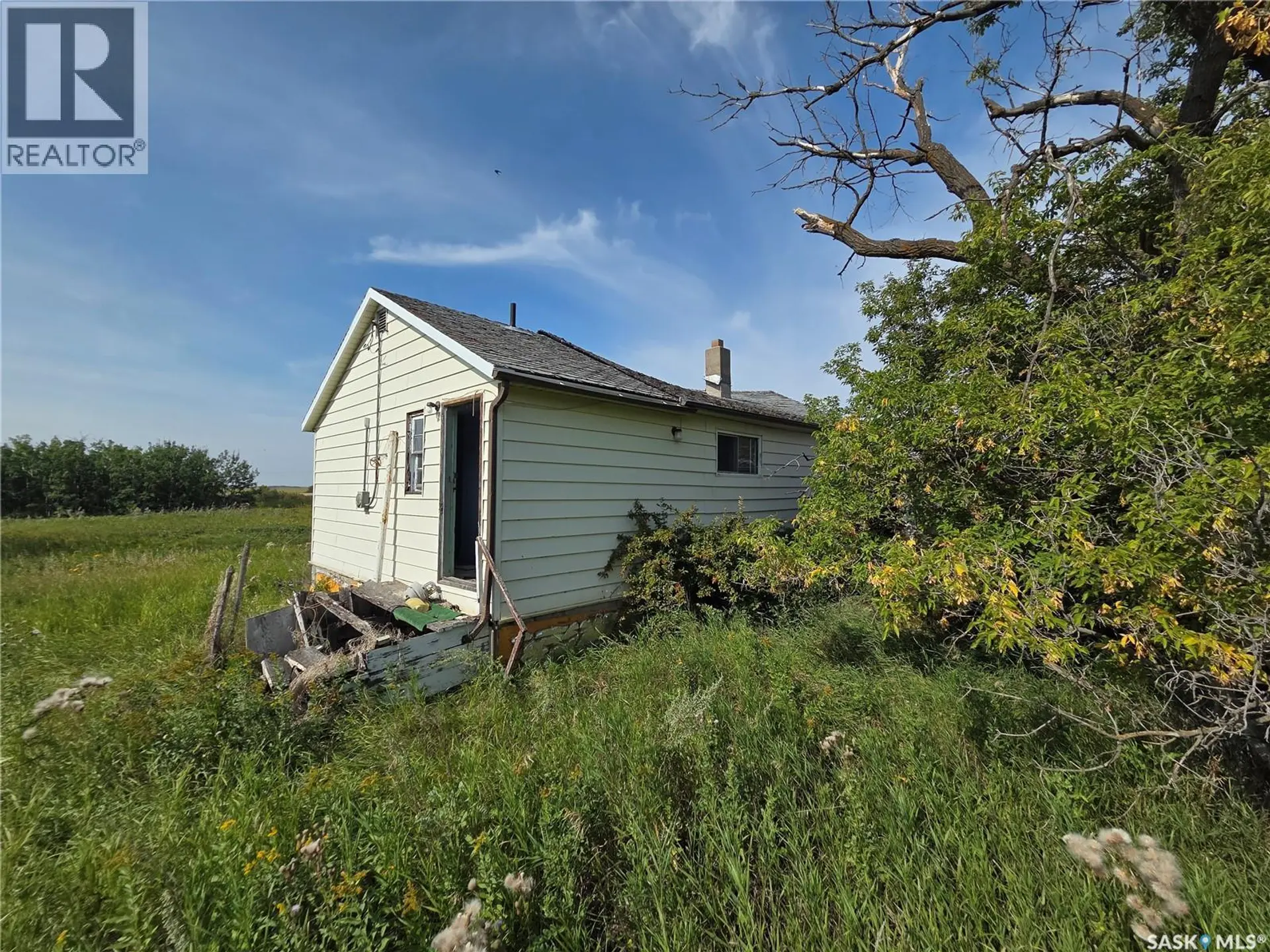 8 Sutherland STREET - Image 2