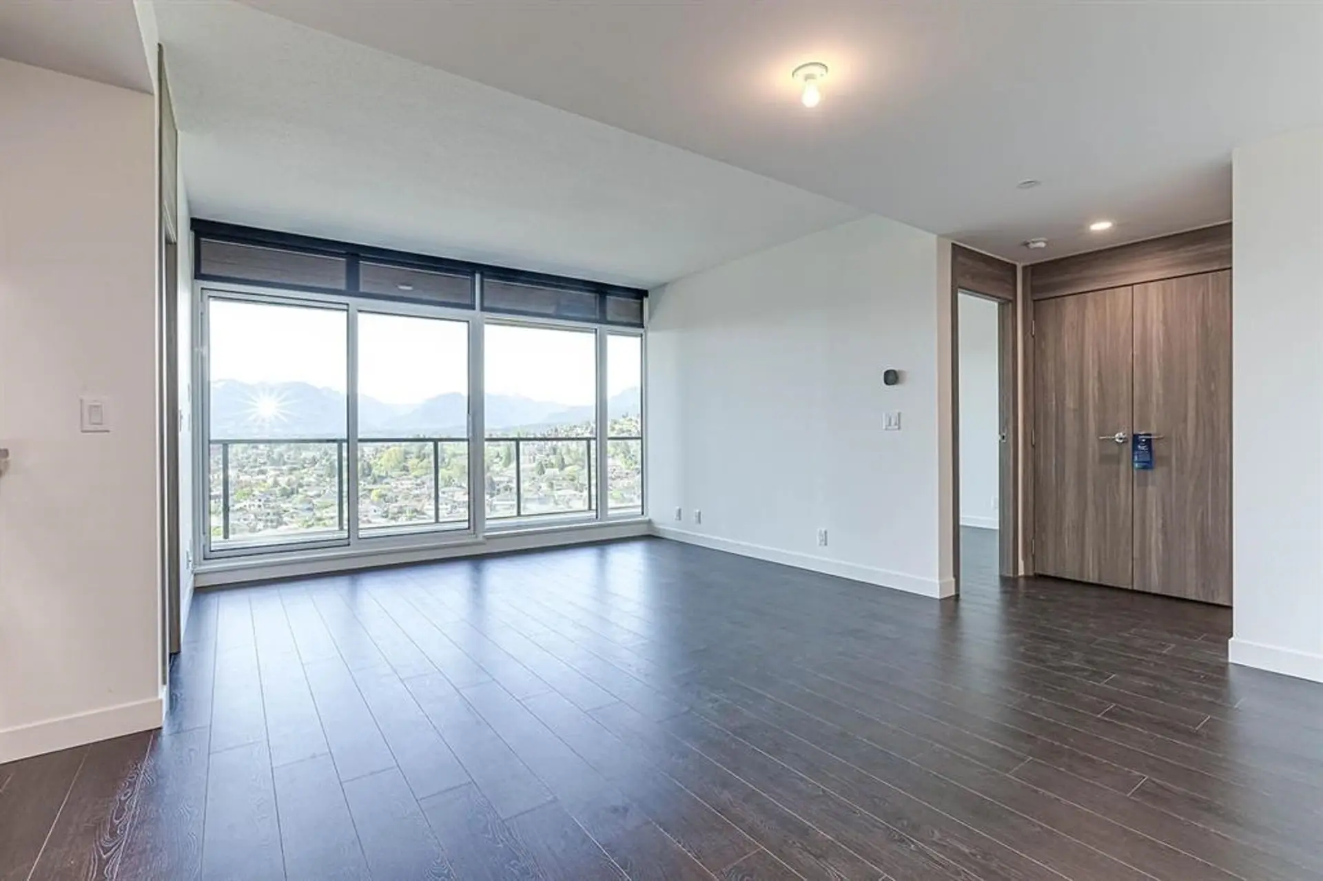 #3403 4880 Lougheed Highway - Image 4