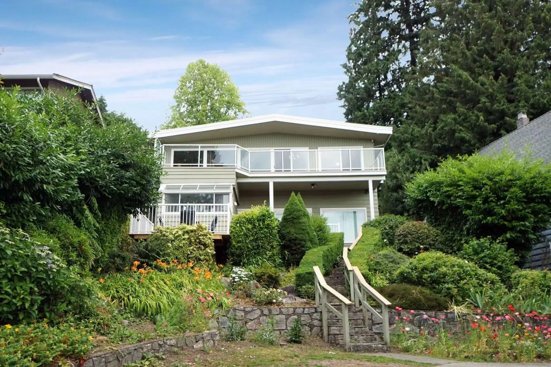 Property at 850 Esquimalt Avenue, West Vancouver, BC