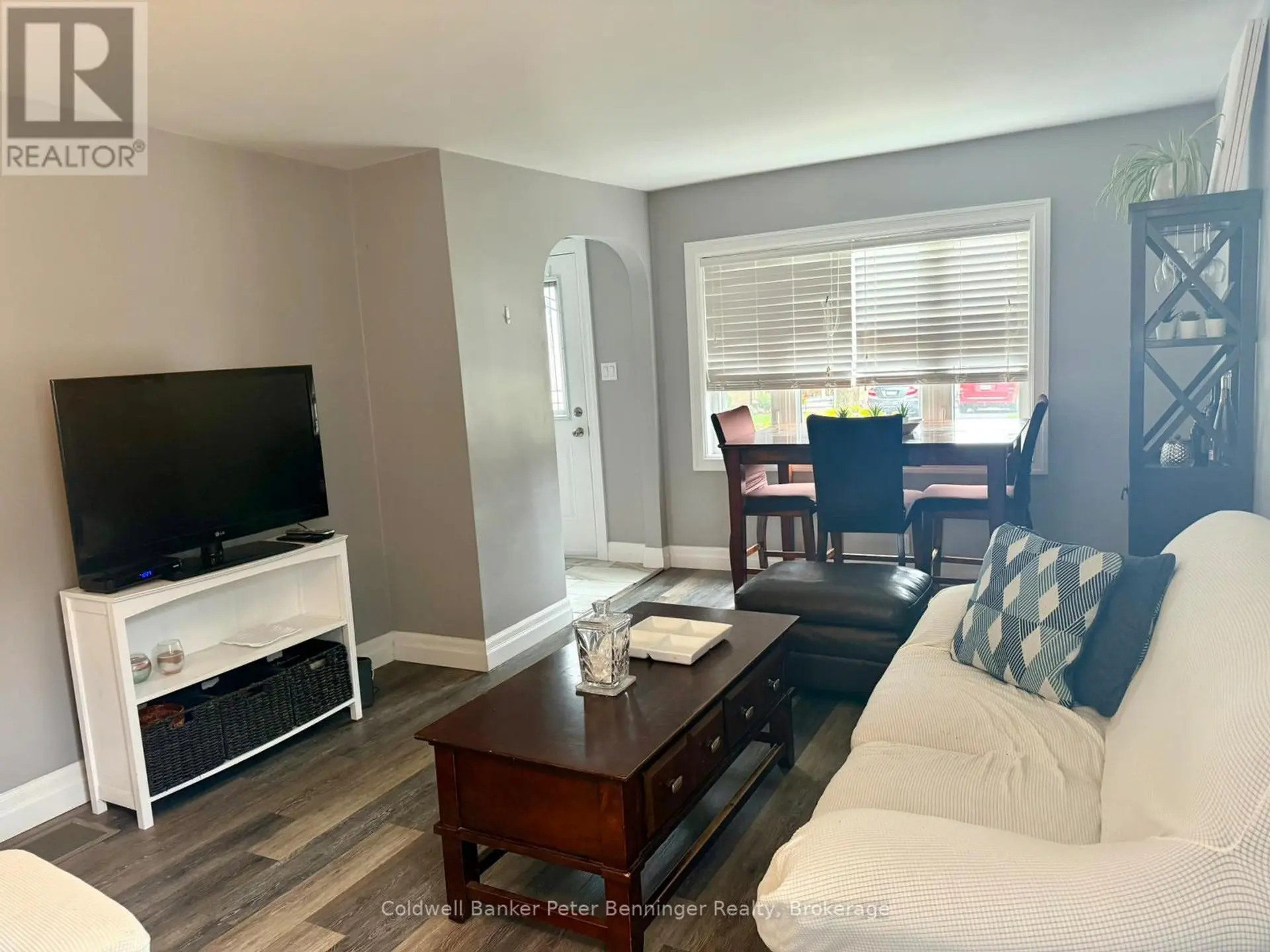 582 9TH STREET - Image 6