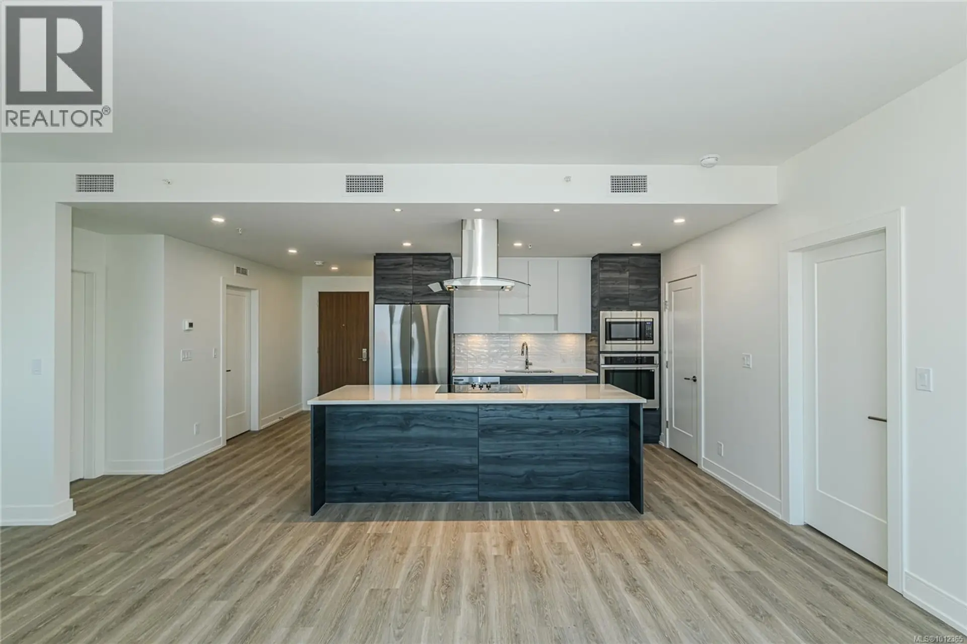 Property at #905 1628 Store St, Victoria, BC