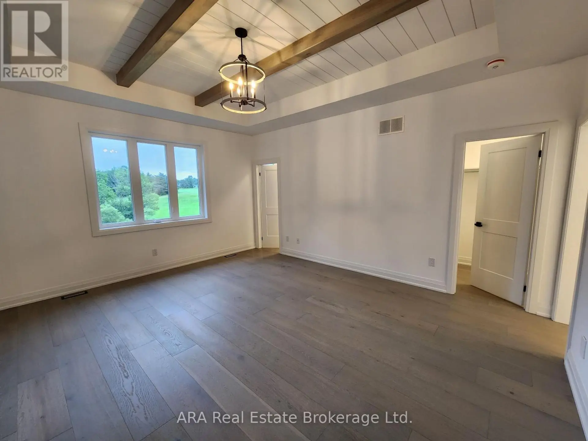 #33 2 HILTON LANE - Image 13