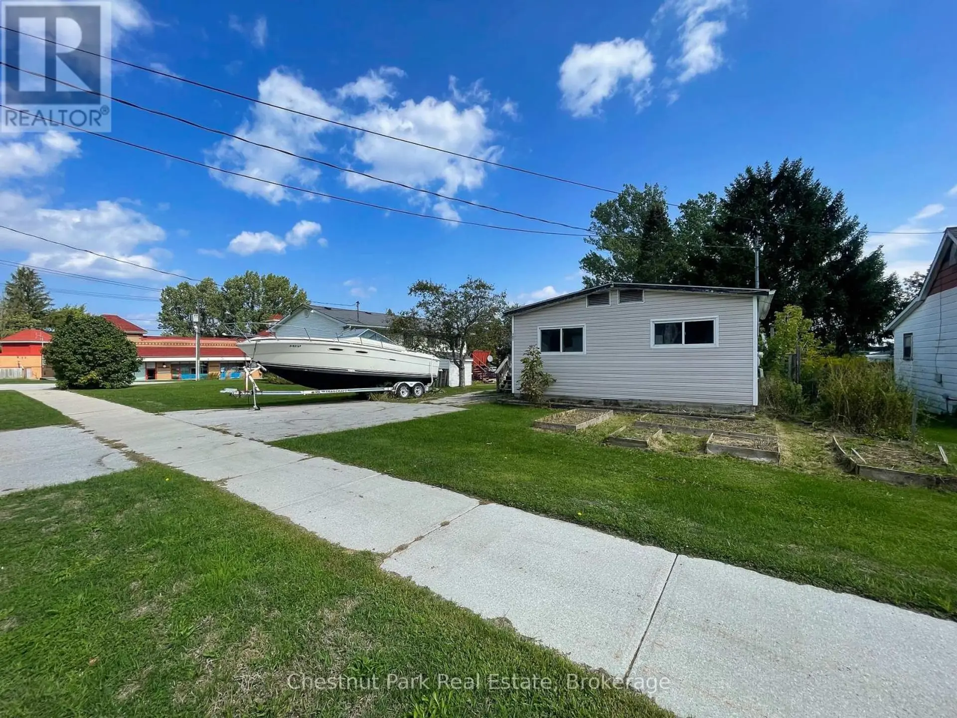 383 THOMPSON STREET - Image 15