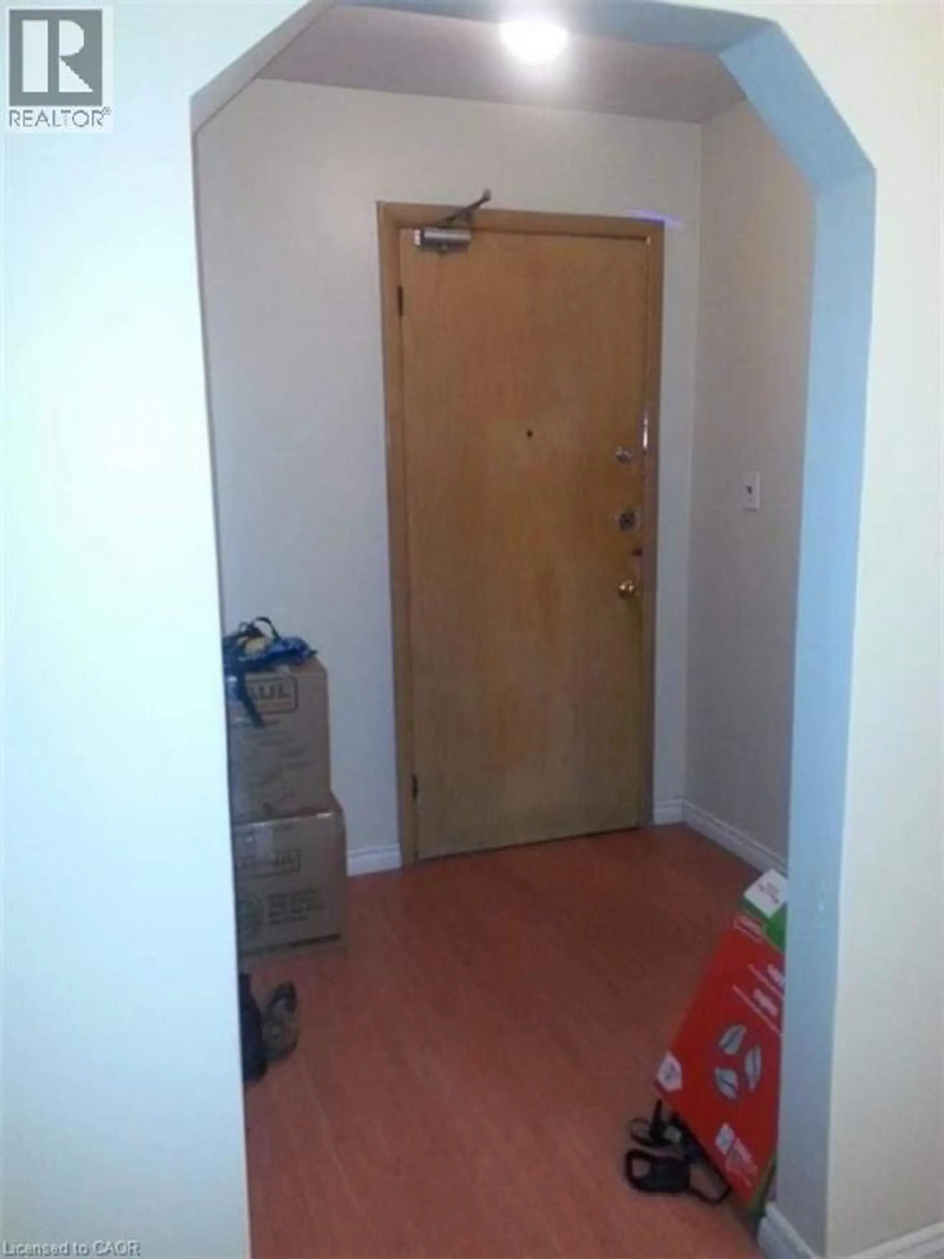 1373 BARTON STREET E - Image 3
