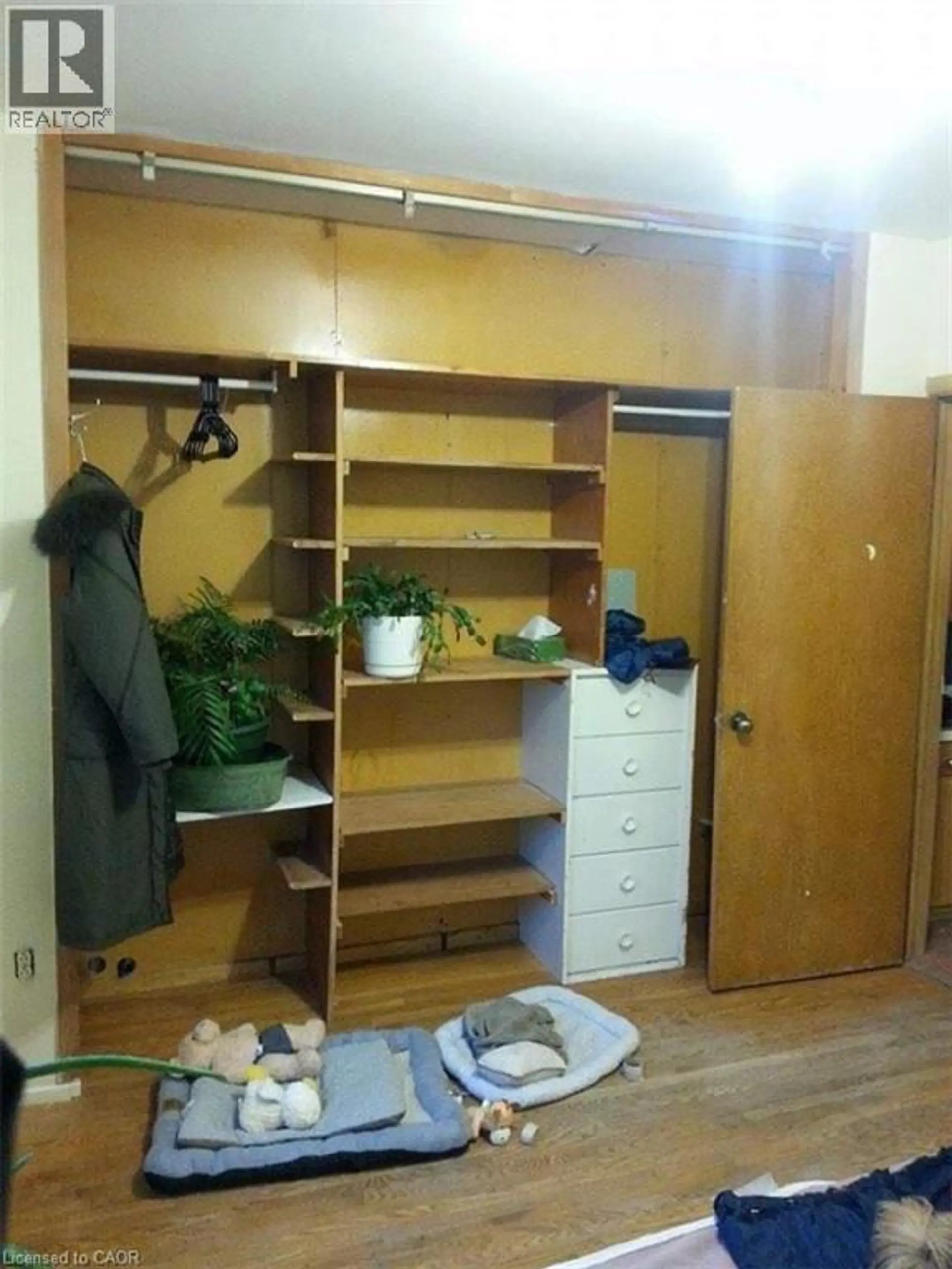 1373 BARTON STREET E - Image 7