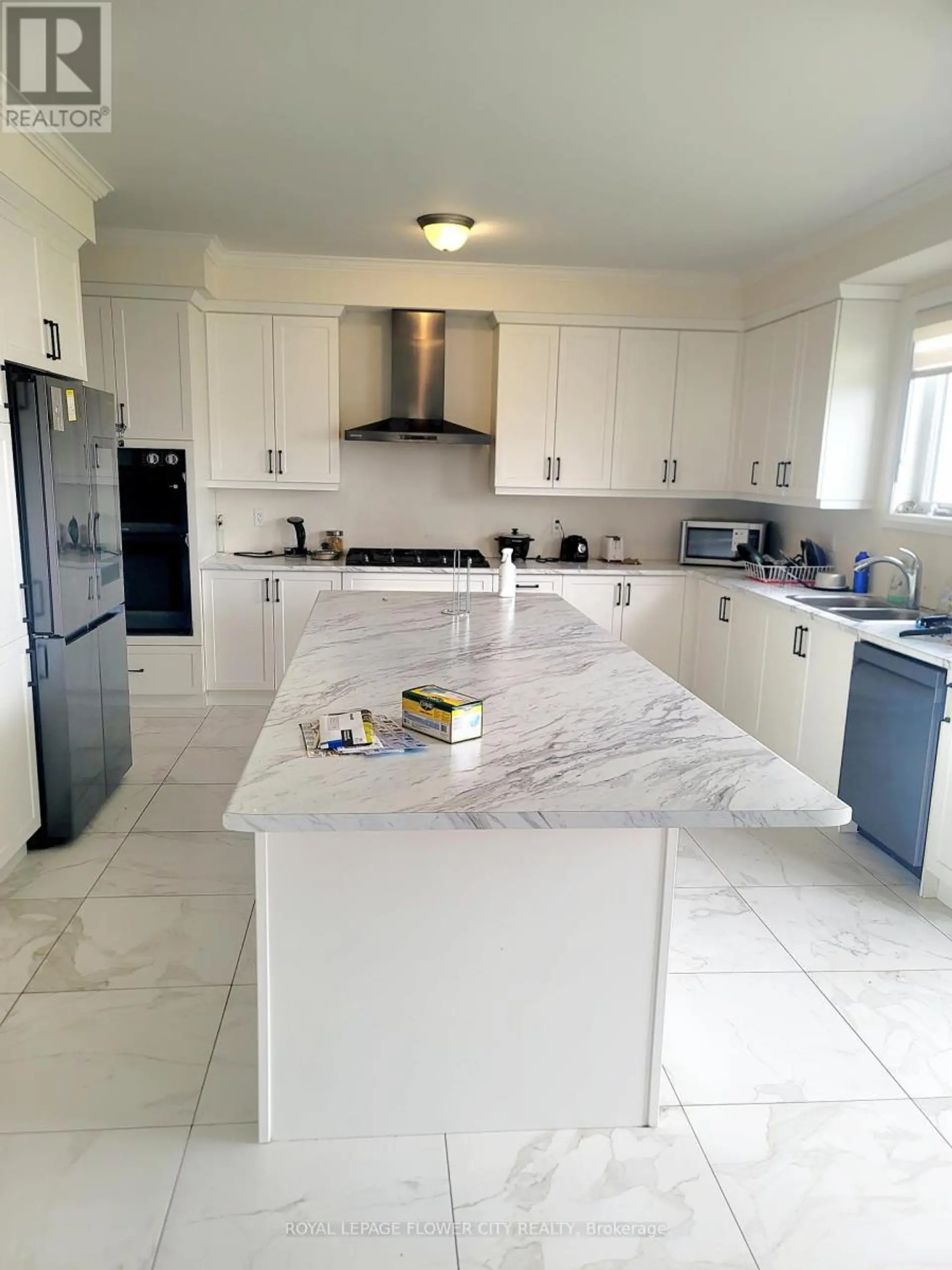 5 ORIOLE CRESCENT - Image 11