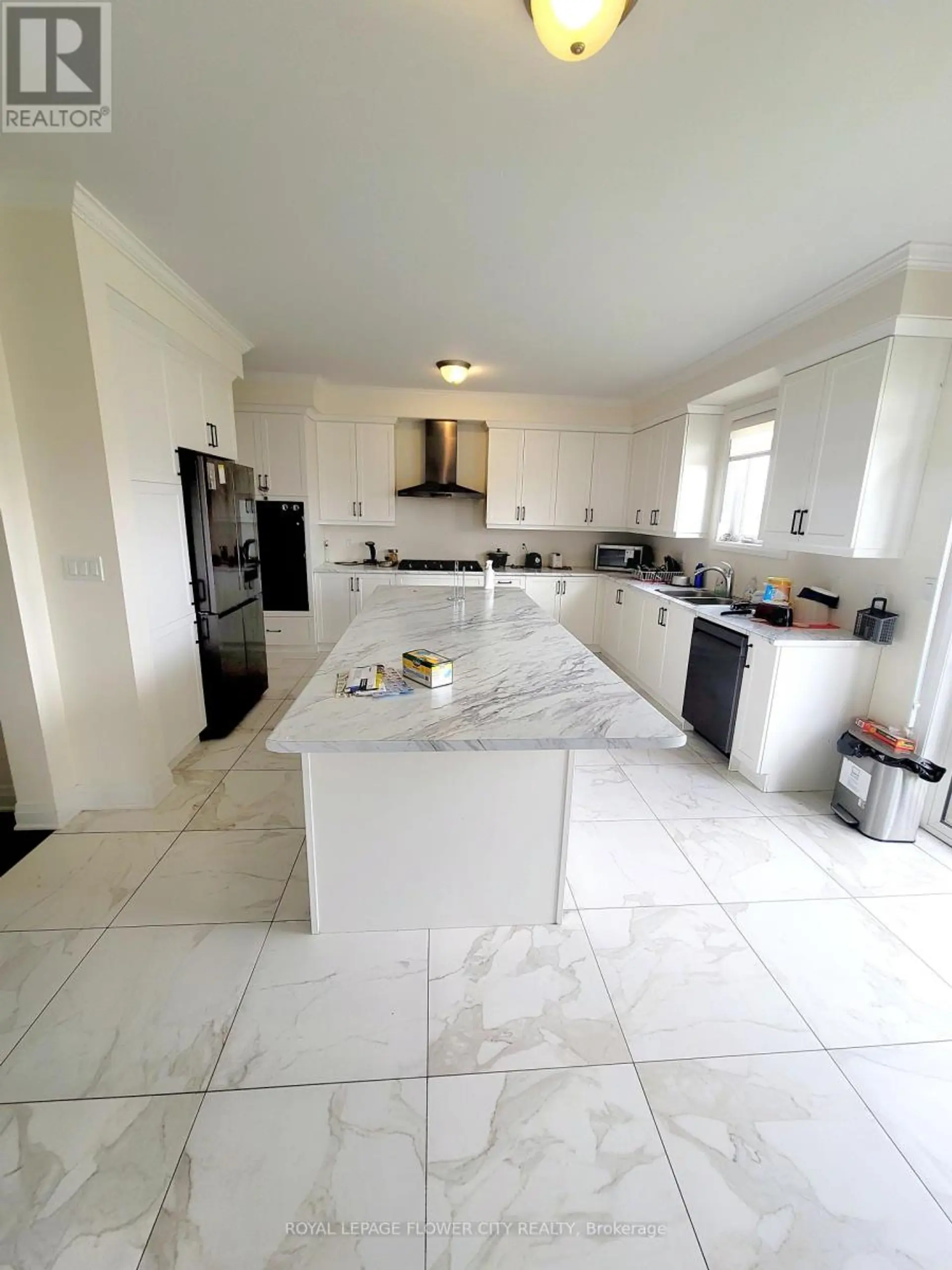 5 ORIOLE CRESCENT - Image 6
