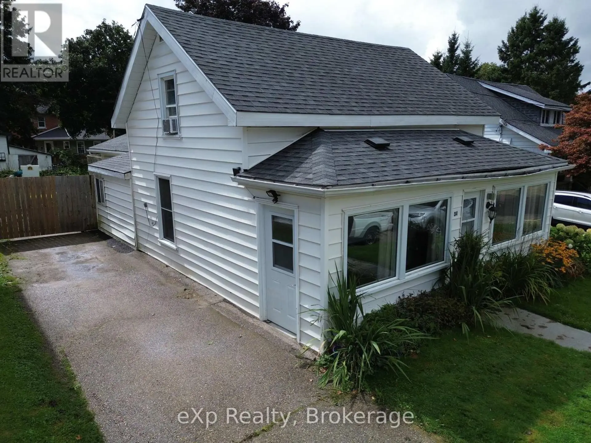 34 QUEEN STREET - Image 1