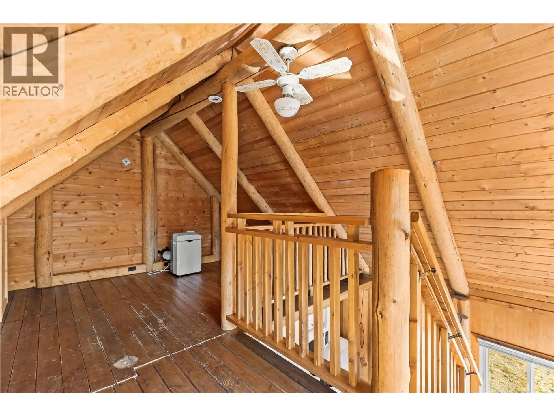 #23.6 4220 BARRIERE LAKES ROAD Road - Image 9
