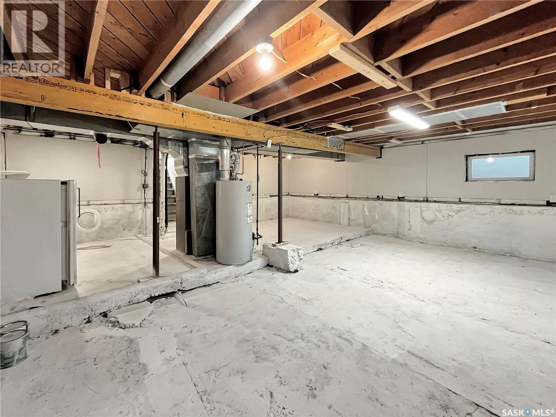755 4TH STREET E - Image 15