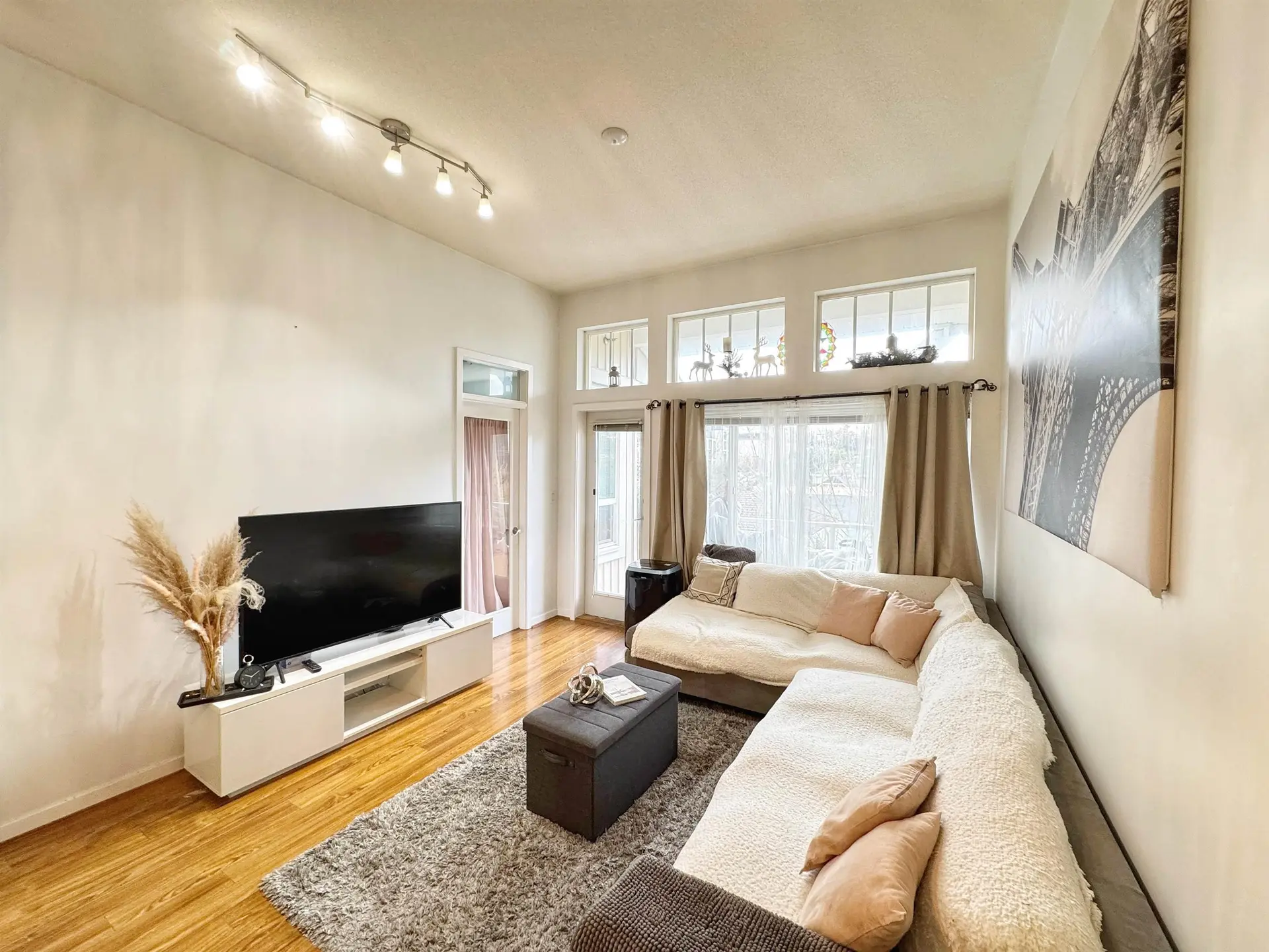 #415 3651 Foster Avenue - Image 2
