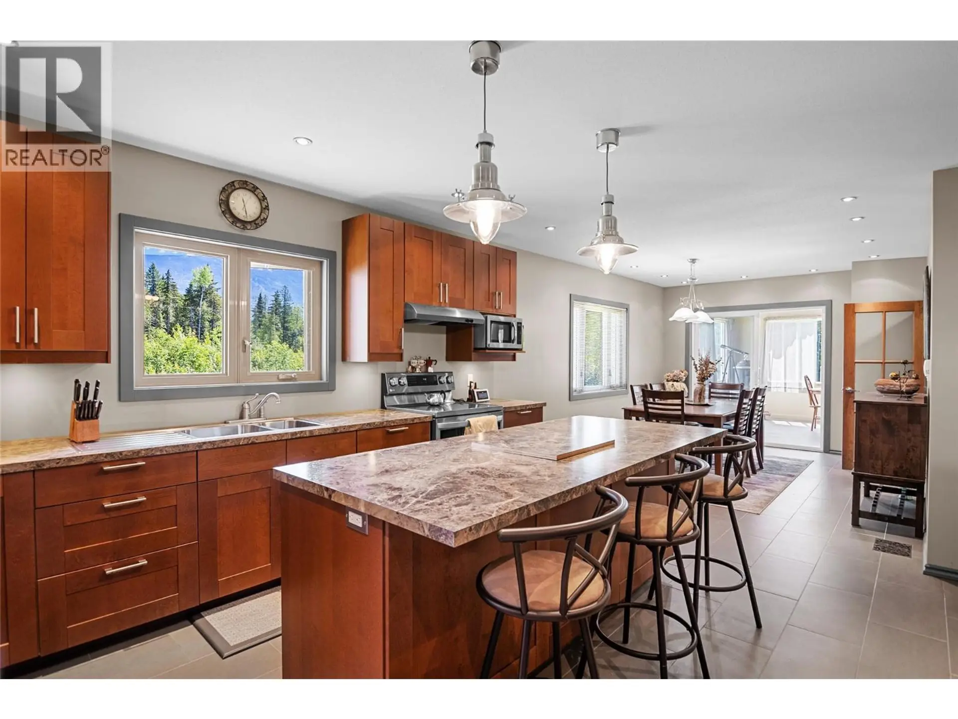 1734 MT Begbie Road - Image 5