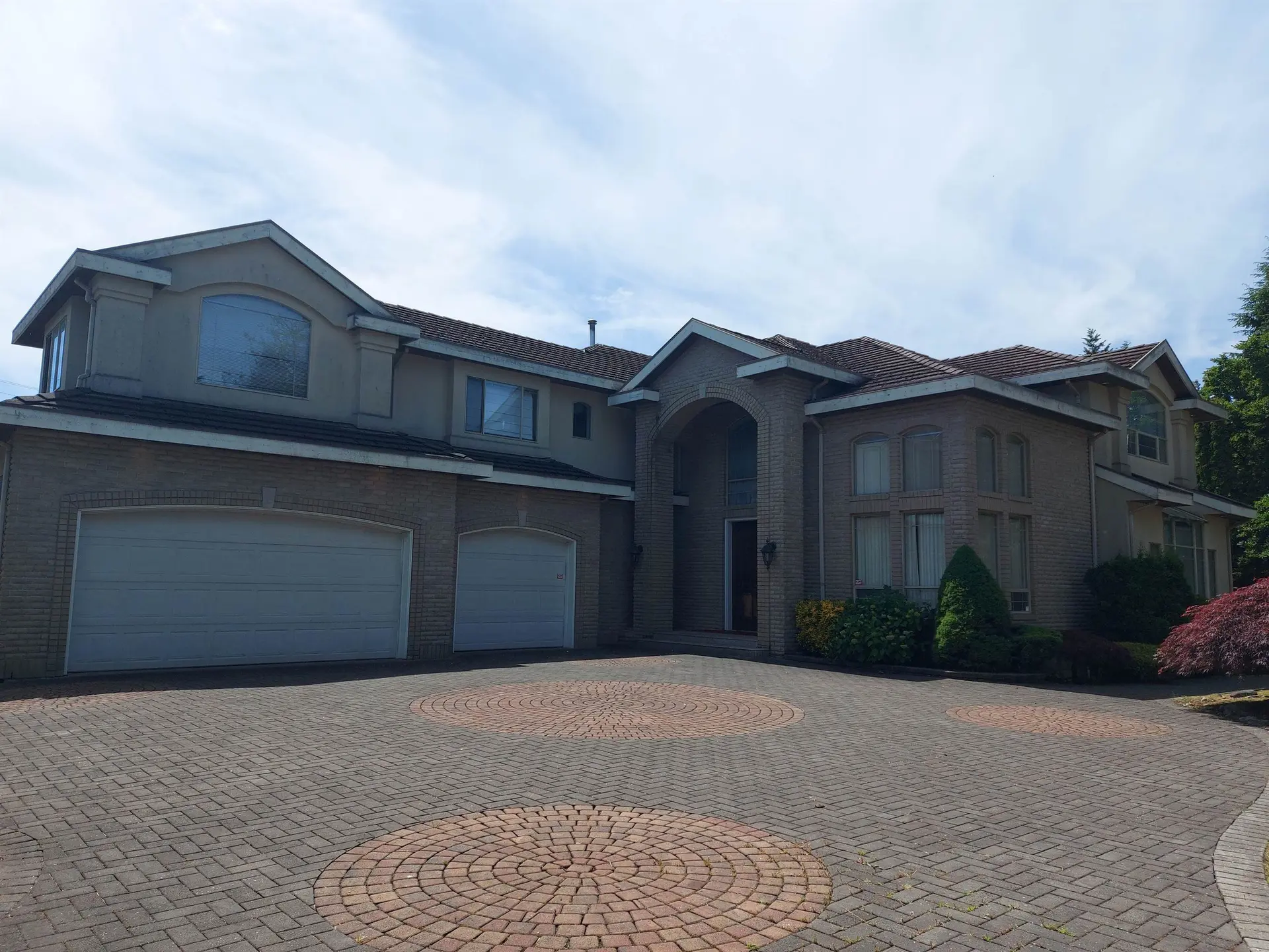 Property at 8038 Cloverlake Court, Burnaby, BC
