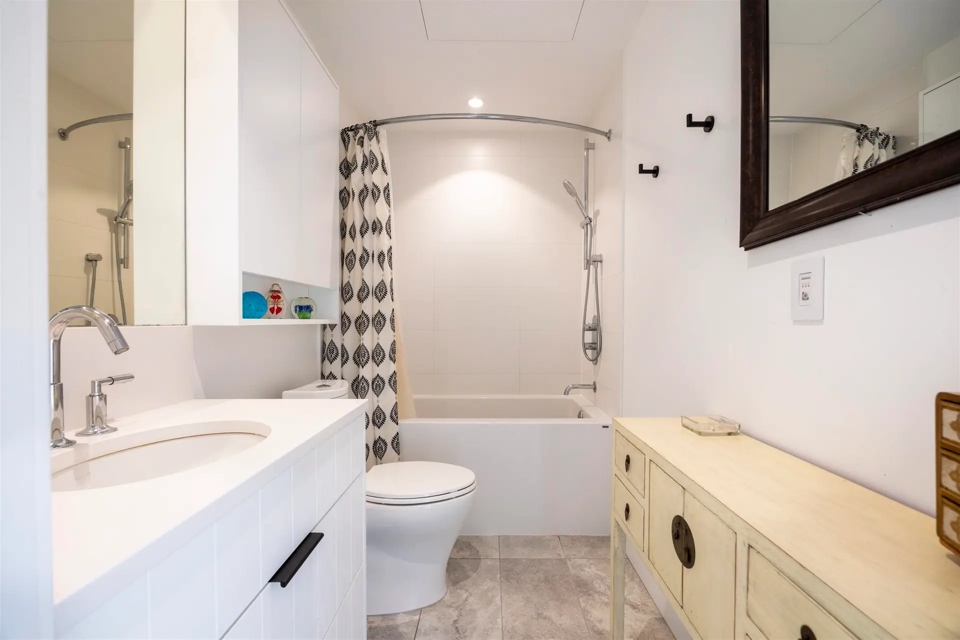 #24 94 W King Edward Avenue - Image 7